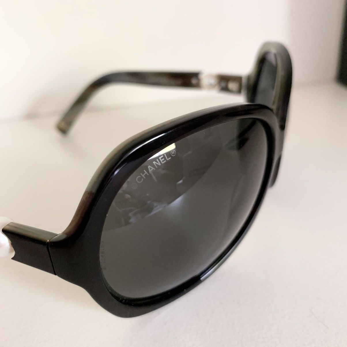 Chanel Chanel Pearl tortoise shell round sunglasses Size ONE SIZE - 10 Thumbnail