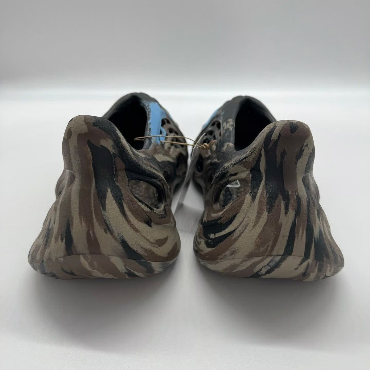 Adidas Adidas Yeezy Foam RNR MX Cinder Size US 10 / EU 43 - 7 Thumbnail