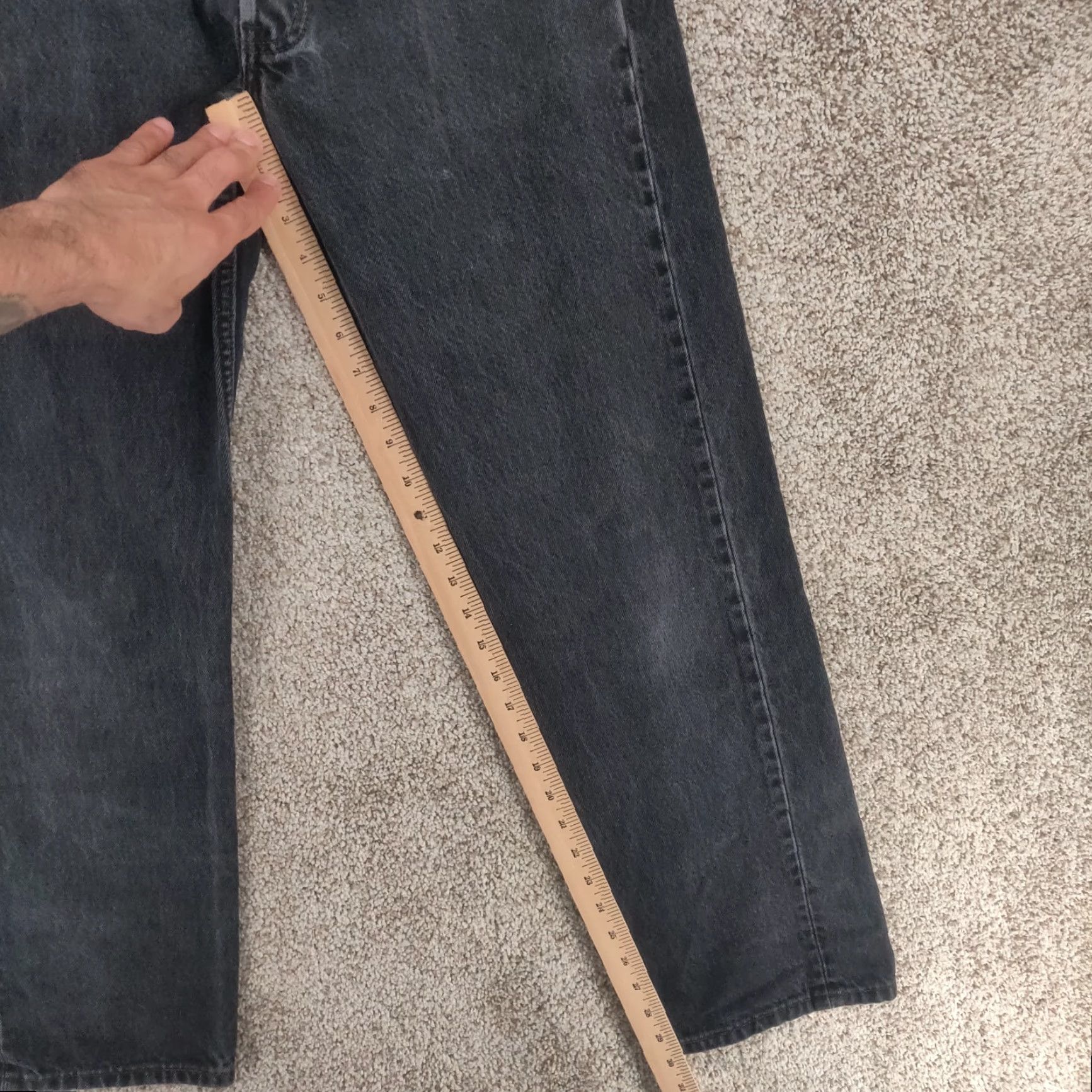 Levi's VINTAGE Levi's 501 Jeans Mens 32x30 Fits 30x30 Faded Black Button Fly USA 90's Size US 32 / EU 48 - 4 Thumbnail