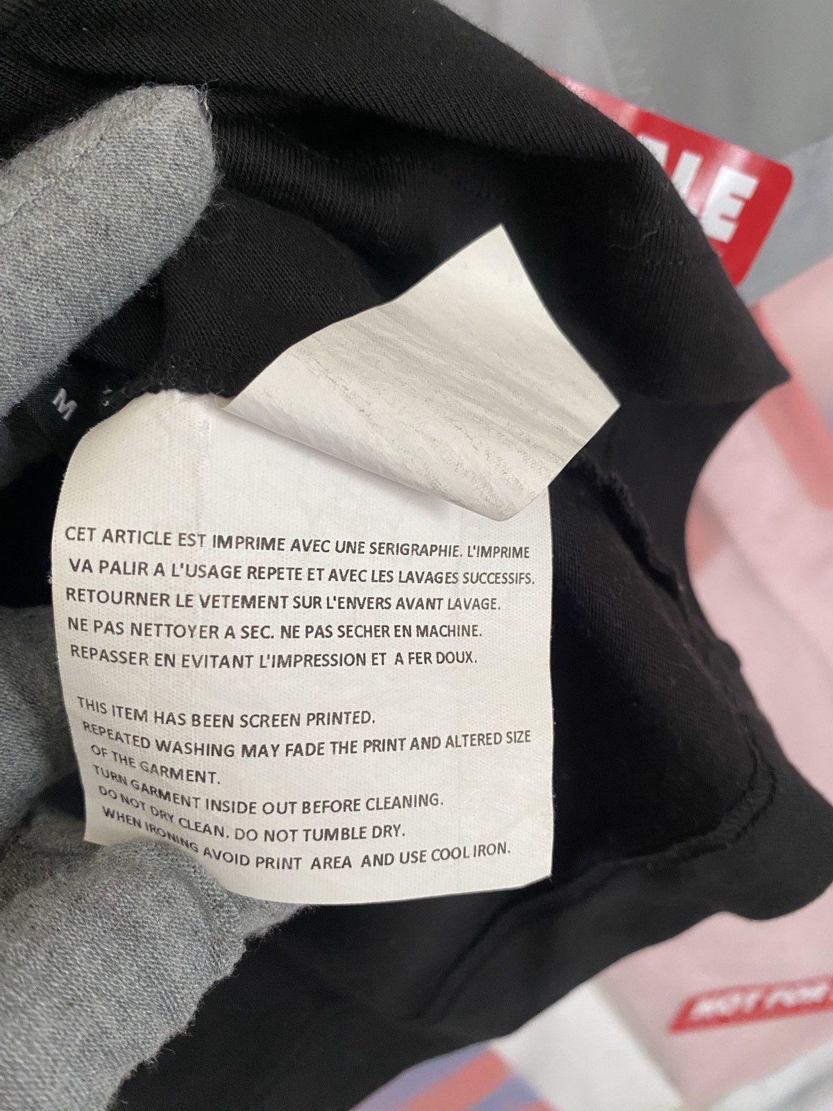 Comme des Garcons Dover Street Market Big Logo Spell Out Tee S fit to M Size US S / EU 44-46 / 1 - 5 Thumbnail