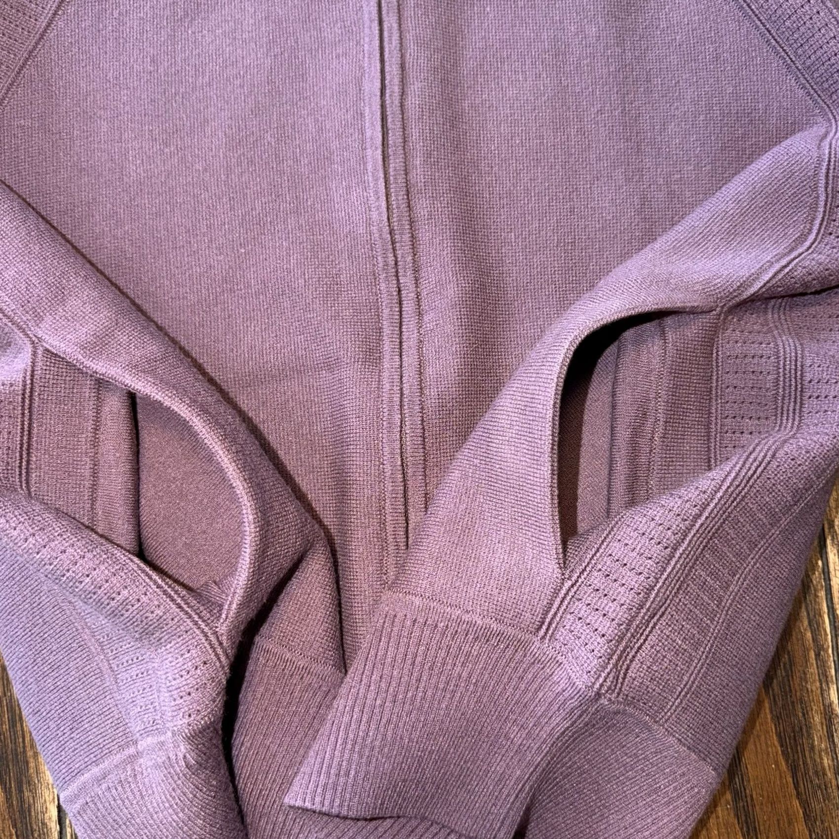 Athleta Athleta Jacket Volcanic Violet Zip Up Thumbholes Womens Small Size S / US 4 / IT 40 - 5 Thumbnail