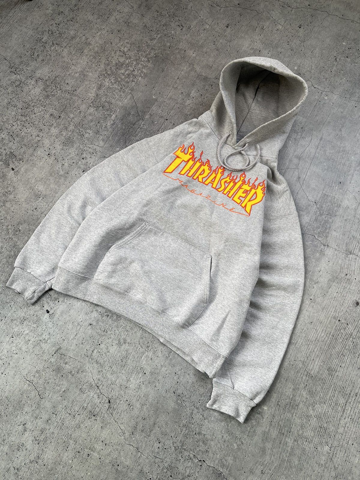 Thrasher × Vintage Vintage Thrasher Y2K Streetwear style oversized boxy hoodie Size US S / EU 44-46 / 1 - 1 Thumbnail
