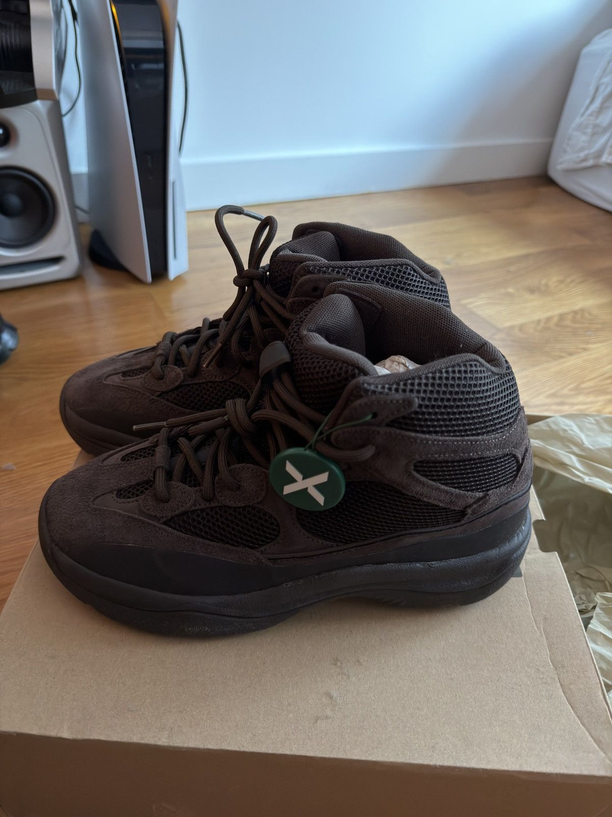 Yeezy YEEZY DESERT BOOT Size US 10 / EU 43 - 2 Thumbnail