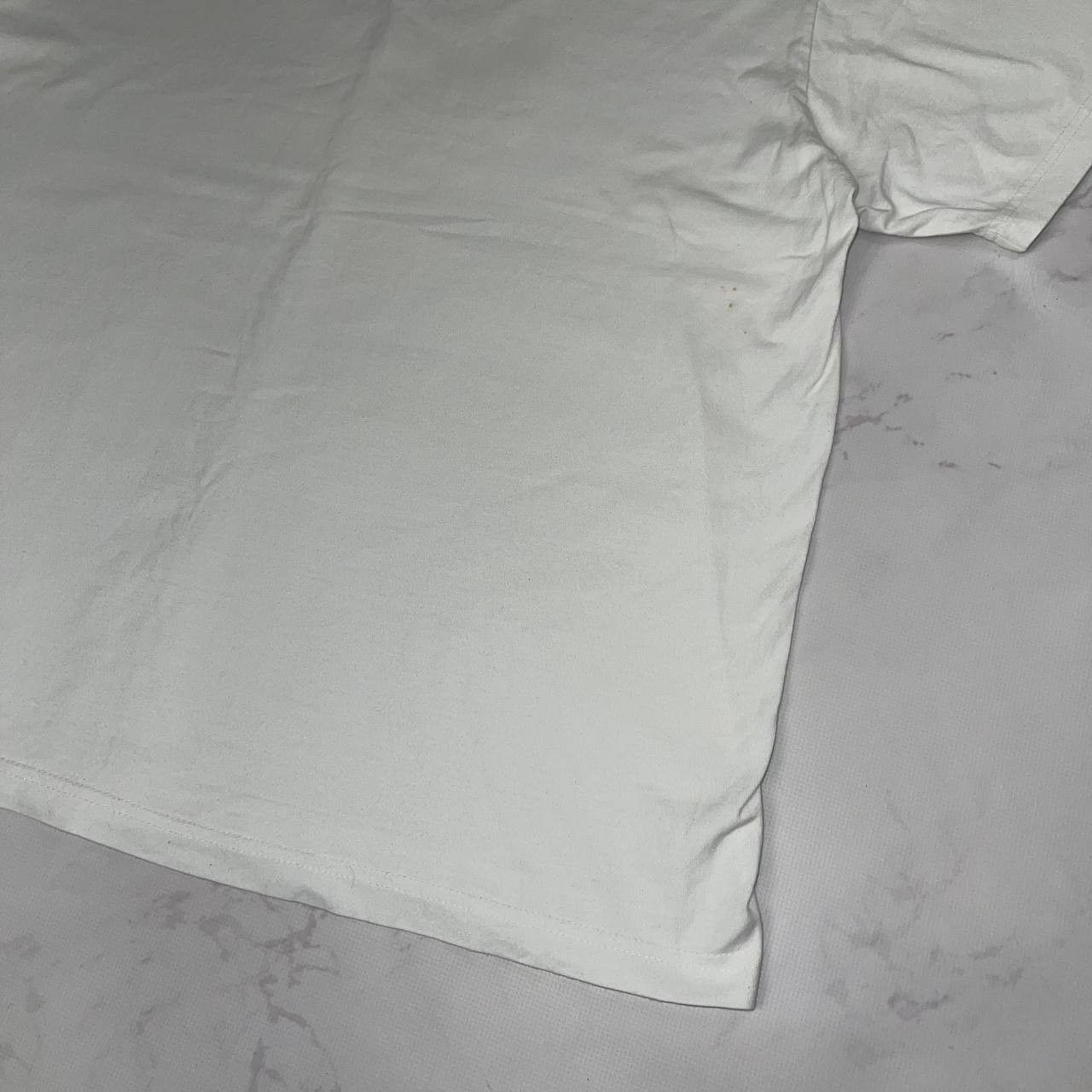 Nike Nike vintage big red swoosh white tee shirt size L Size US L / EU 52-54 / 3 - 17 Thumbnail