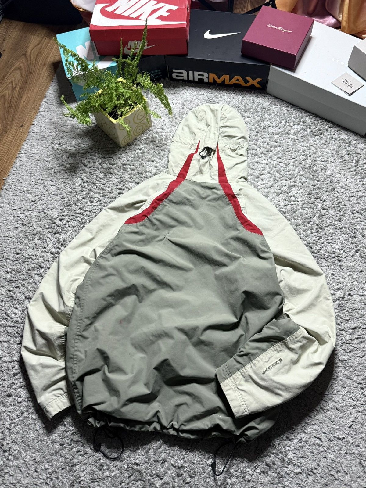 Nike ACG 00s Nike ACG Jacket Outdoor Rare Vintage Logo Drill Size US L / EU 52-54 / 3 - 10 Thumbnail