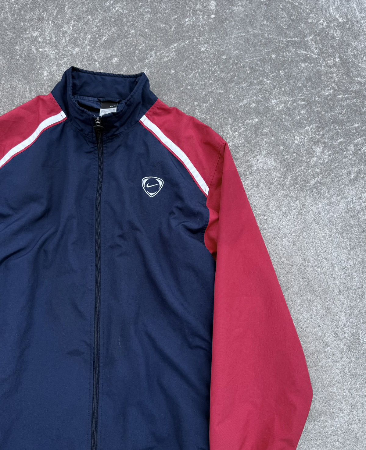 Nike × Vintage Vintage Nike Y2K streetwear windbreaker jacket Size US L / EU 52-54 / 3 - 5 Thumbnail