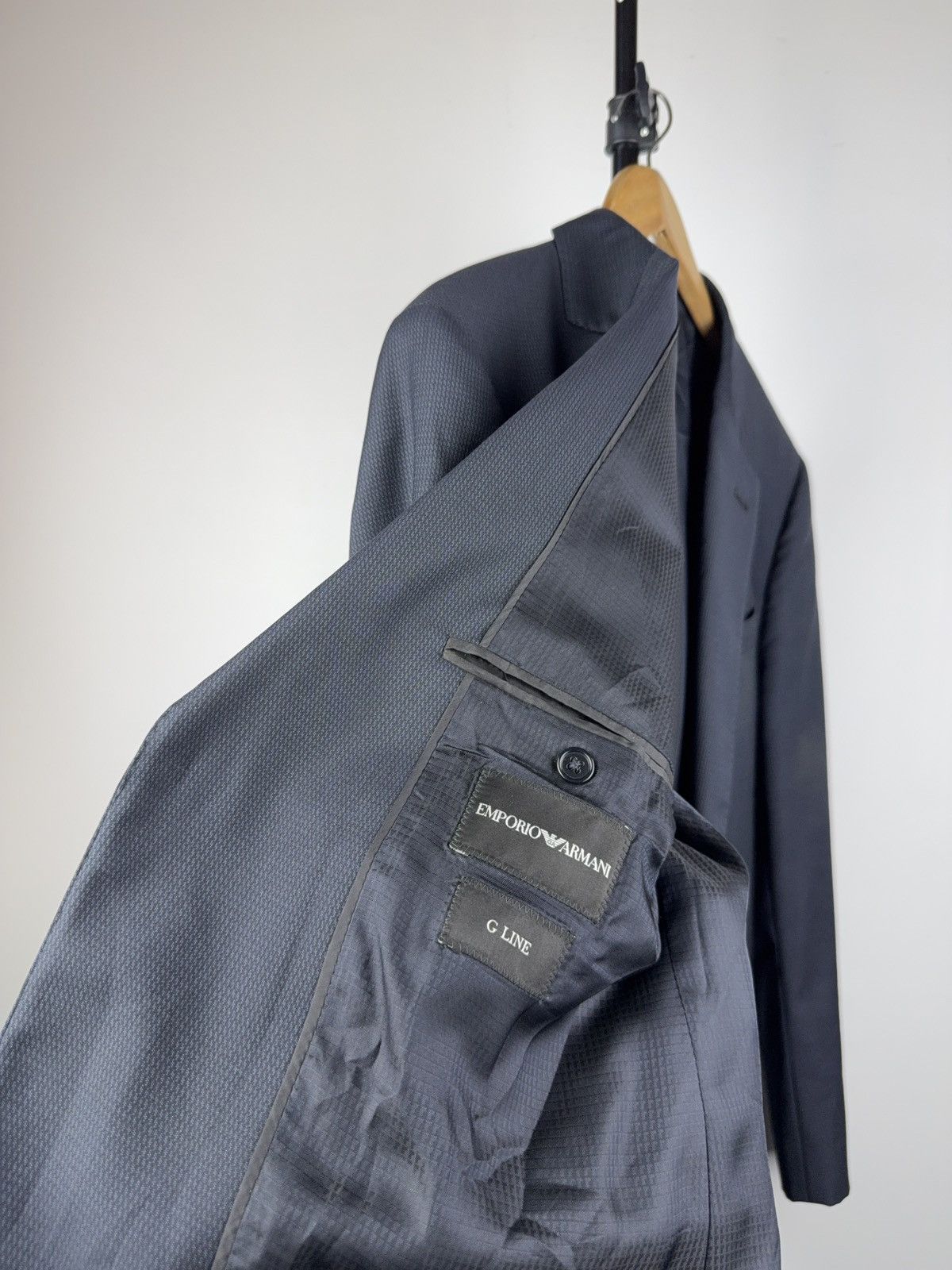 Emporio Armani Luxury 00s Emporio Armani G Line Classic Navy Blazer Size 44R - 12 Thumbnail