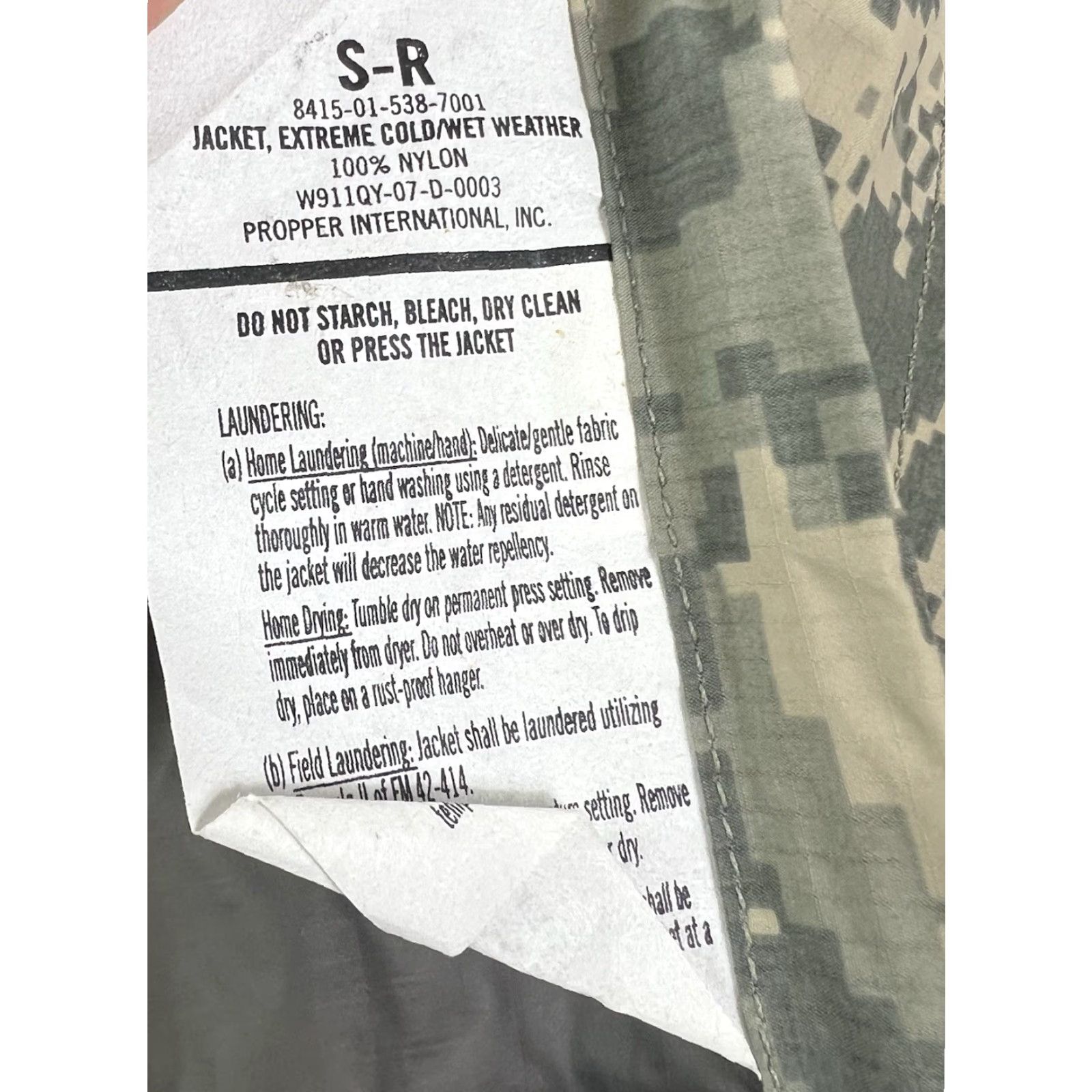 Propper Propper Jacket US Army Exteme Cold Weather Gore-Tex Digital Camo GEN III Small Size US S / EU 44-46 / 1 - 6 Thumbnail
