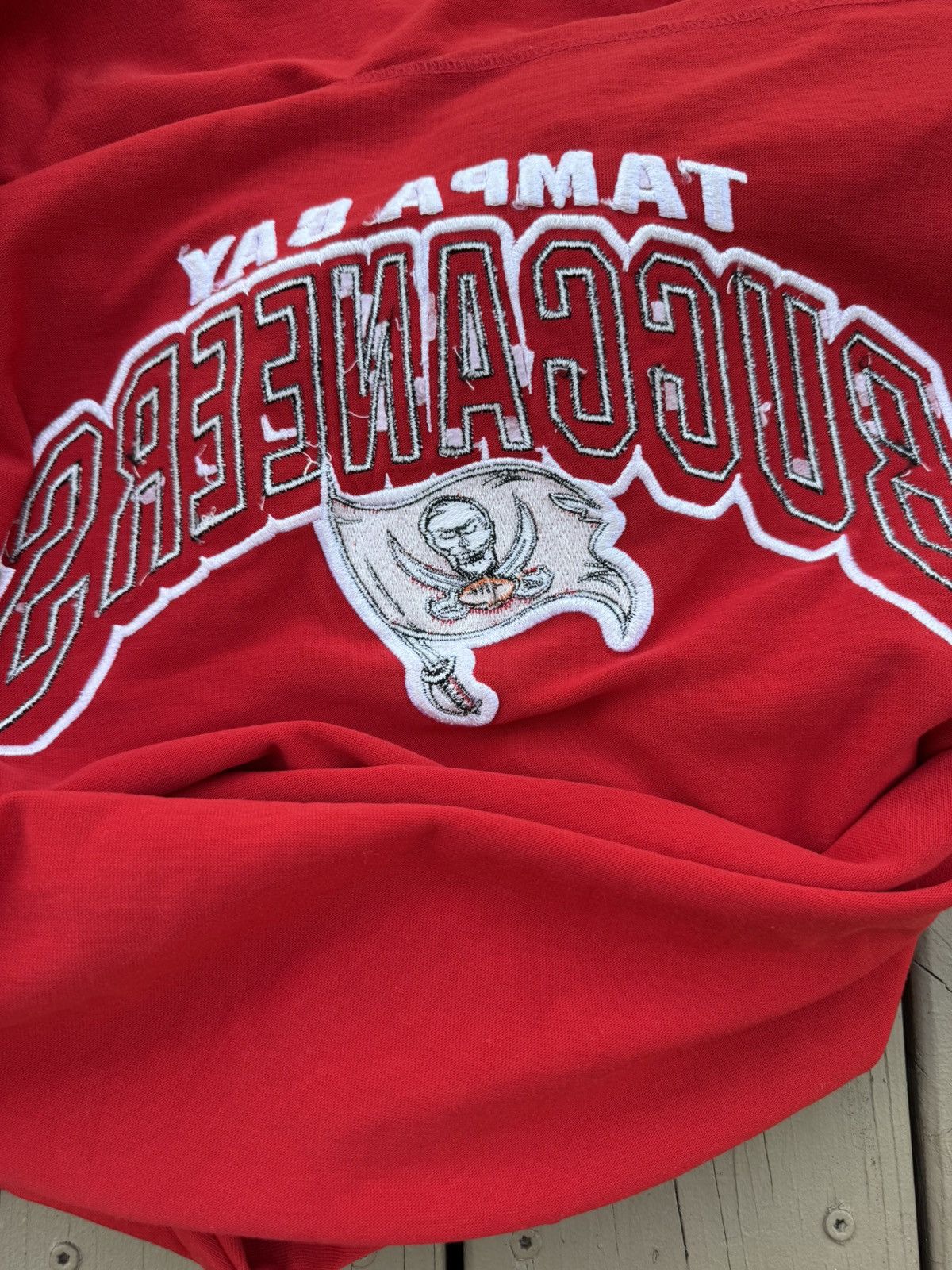 Lee VTG Tampa Bay Buccaneers NFL Lee Sport Large V Neck Shirt Size US L / EU 52-54 / 3 - 9 Thumbnail