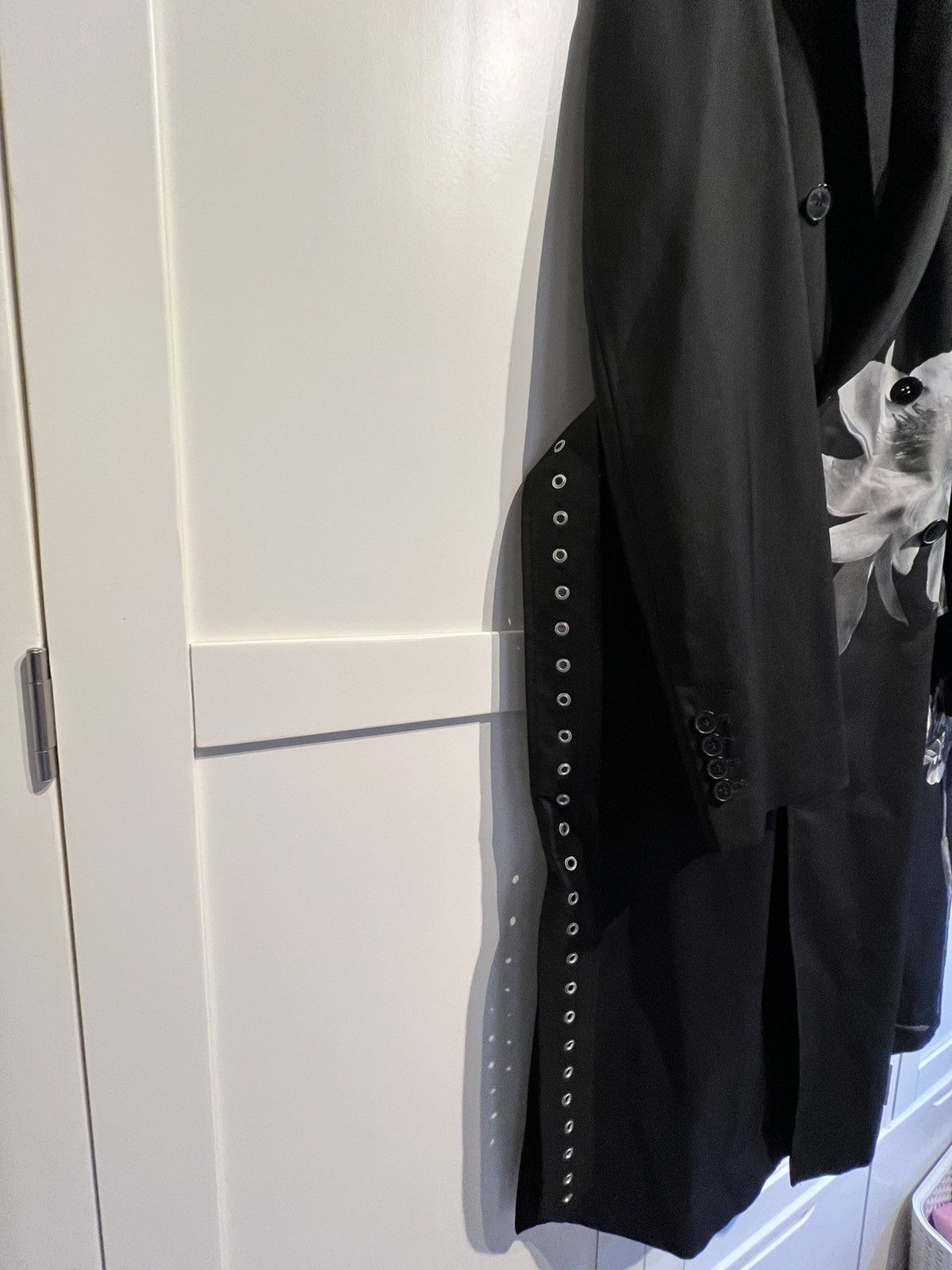 Valentino Valentino Size US M / EU 48-50 / 2 - 4 Thumbnail