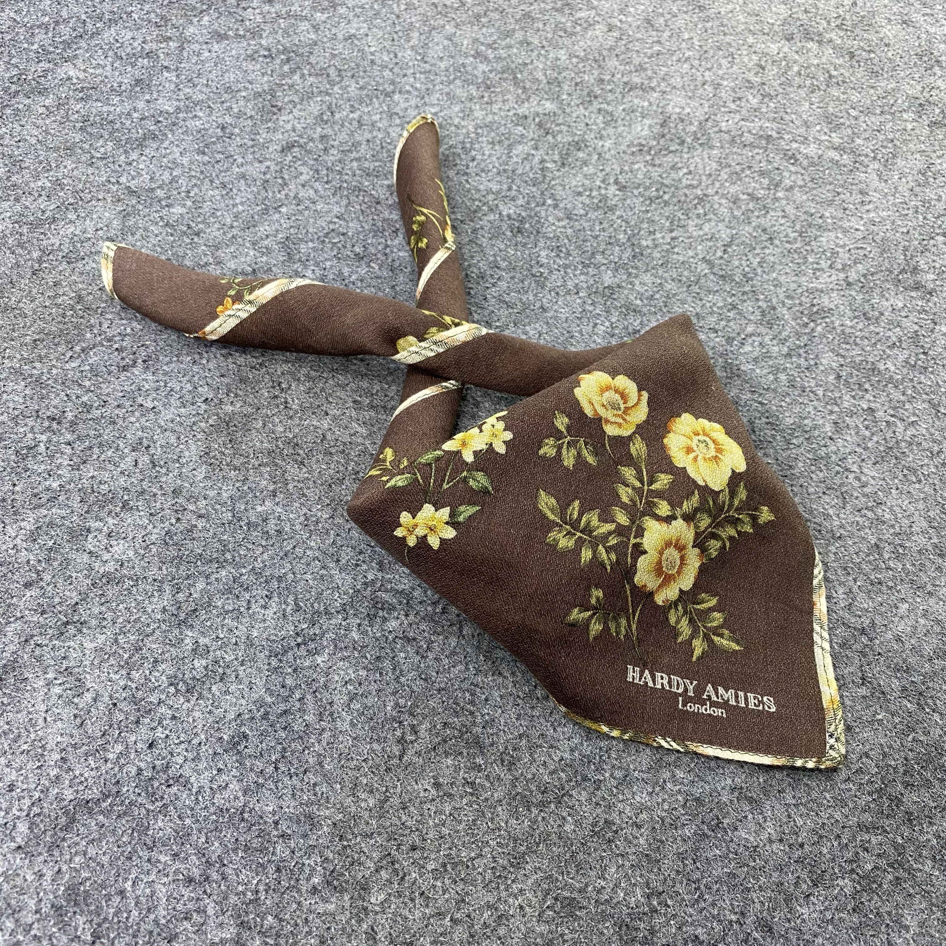 Hardy Amies Hardy Amies Handkerchief Neckerchief Bandana-B1588 Size ONE SIZE - 1 Thumbnail