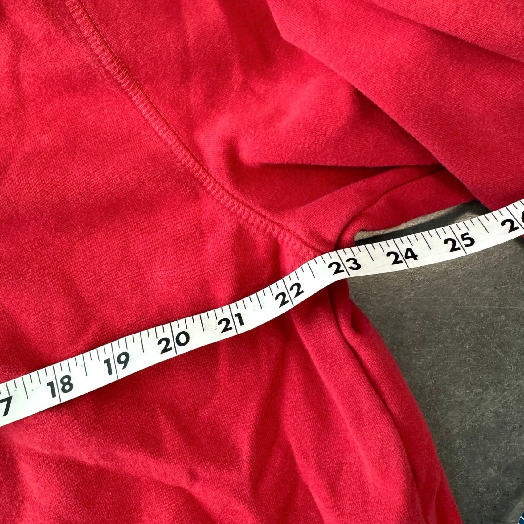 Vintage VINTAGE Penguin Red Pullover Hoodie Sweatshirt Men L Pesudo? Size US L / EU 52-54 / 3 - 5 Thumbnail