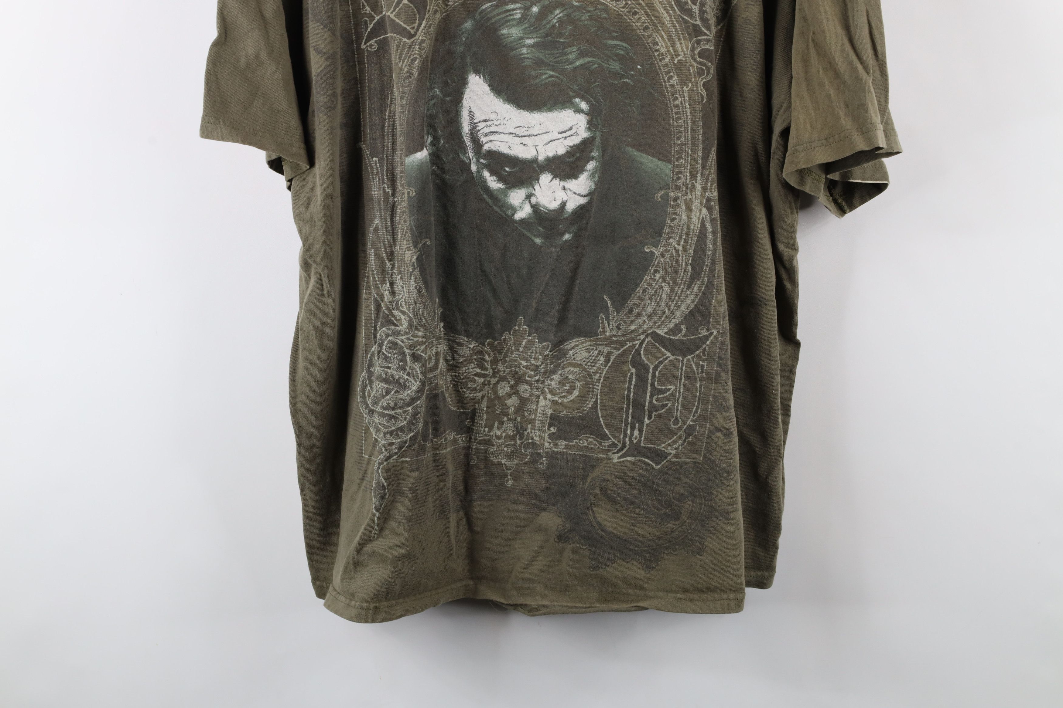 Vintage Vintage Batman The Dark Knight Ledger The Joker T-Shirt Size US XXL / EU 58 / 5 - 3 Thumbnail