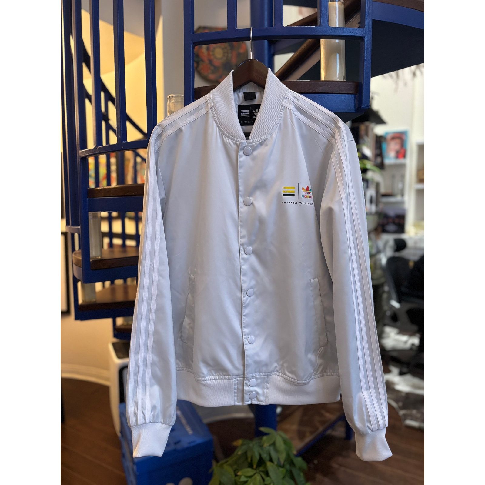 Adidas Adidas x Pharrell Williams White Snap Button Jacket Size L Size US L / EU 52-54 / 3 - 1 Thumbnail