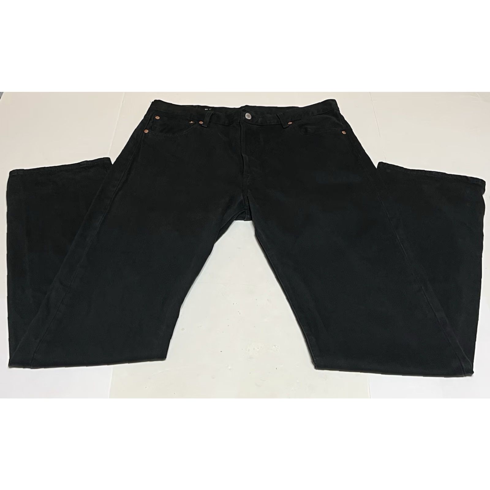 Levi's Levi's 501 Jeans Mens 36x36 Black Denim Button Fly Straight Regular Rise High 5-Pocket Style City Classic Modern Vintage Size US 36 / EU 52 - 2 Thumbnail