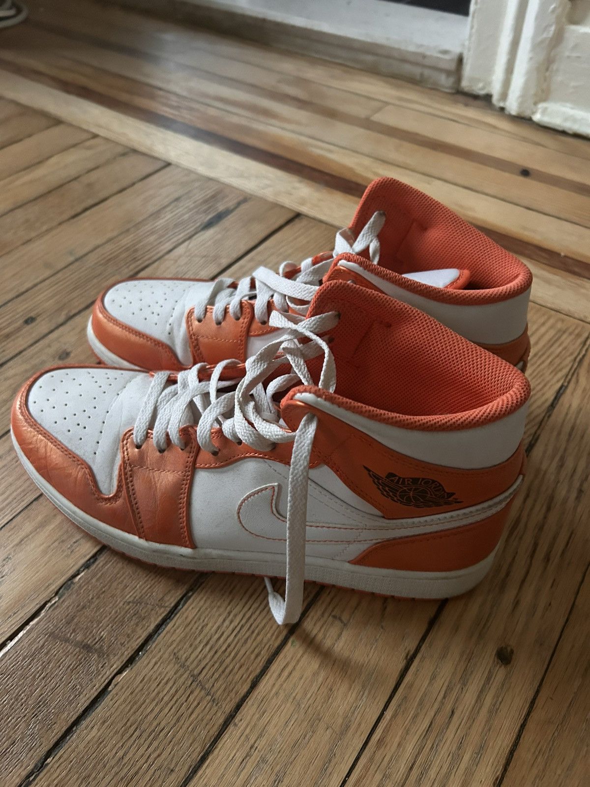 Jordan Brand × Nike Jordan 1 mid metallic orange Size US 10 / EU 43 - 1 Thumbnail