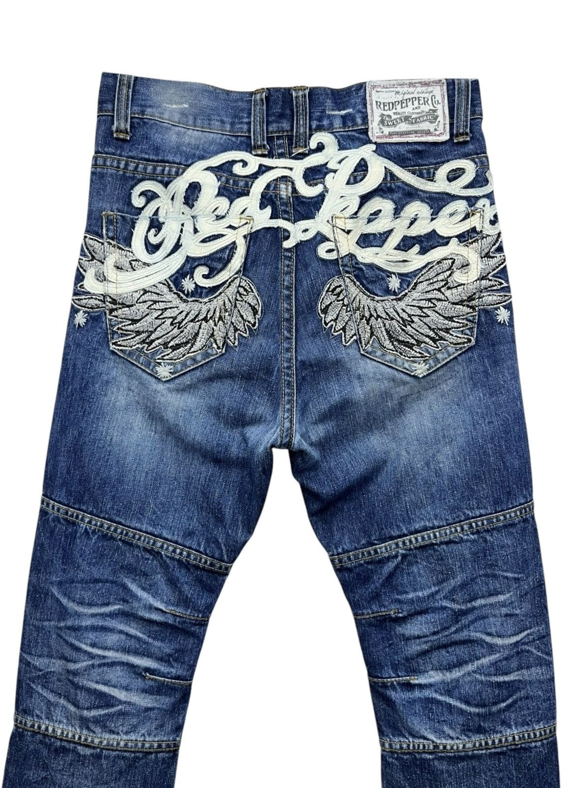 Vintage FYE🔥Vintage RED PEPPER Punk Angel Wings Big Spell-out Jeans Size 31" - 1 Thumbnail