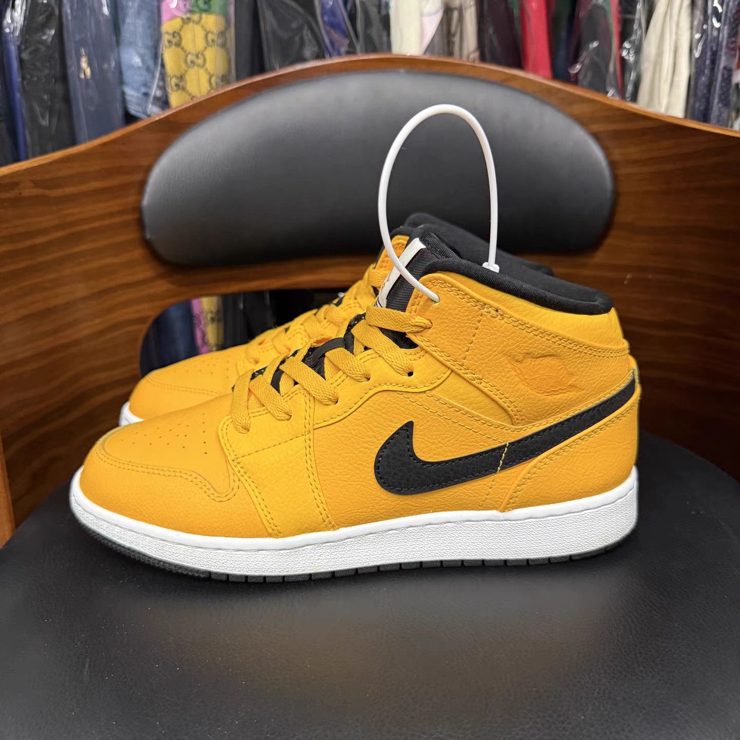Jordan Brand Air Jordan 1 Basketball Shoes K15 Size US 8.5 / IT 38.5 - 6 Thumbnail