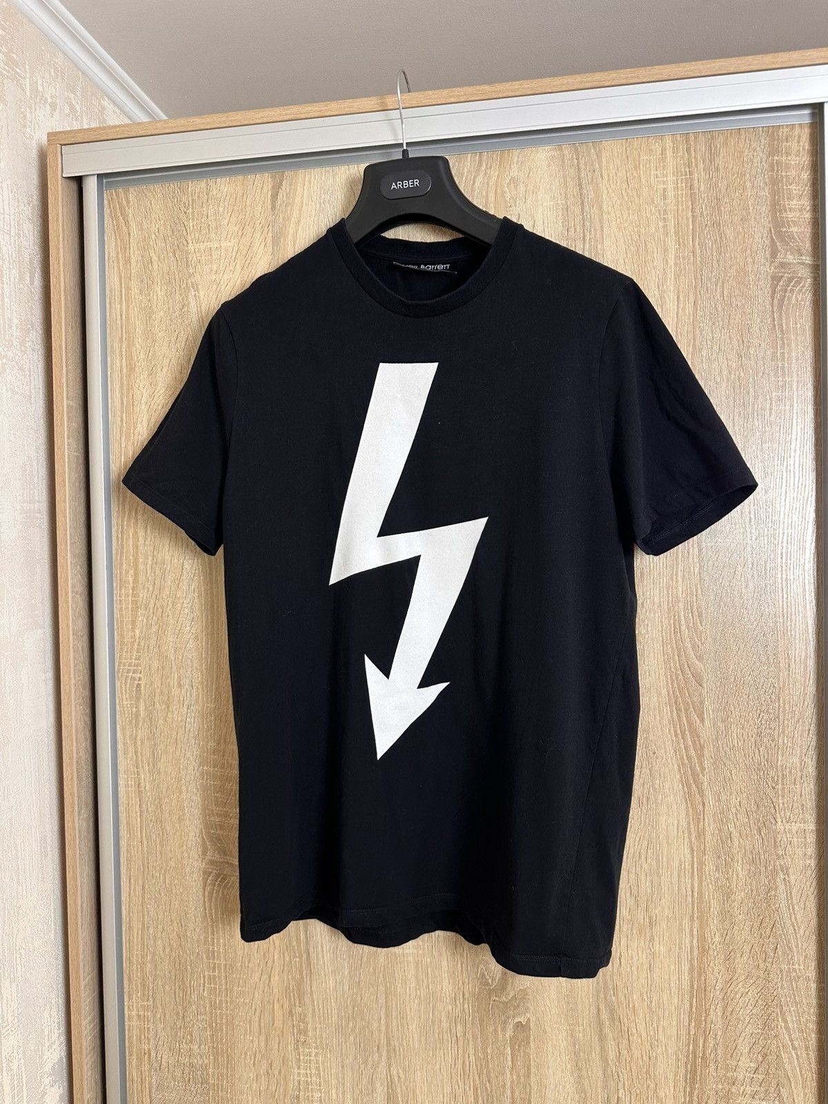 Neil Barrett 🔥 Neil Barrett Arrow Bolt Lightning Big Logo Iconic T Shirt Size US XL / EU 56 / 4 - 2 Thumbnail