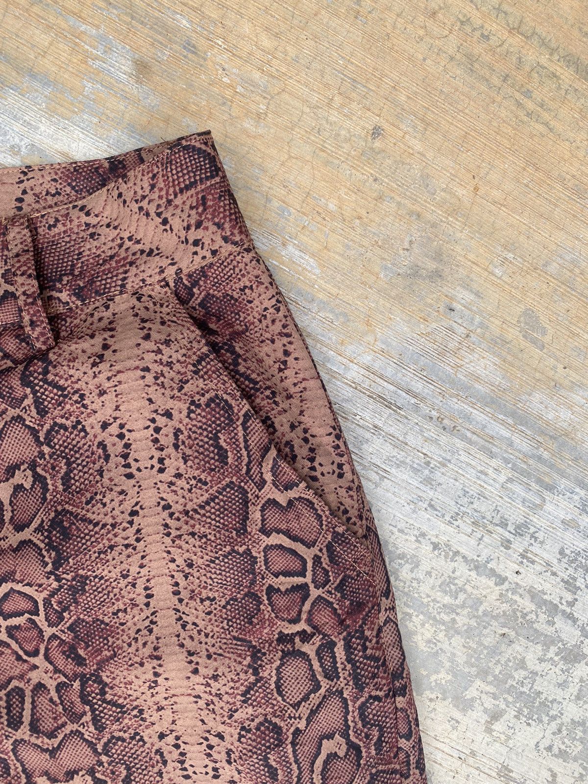 NANA JUDY Nana Judy Snake Skin Cargo Pants Size US 29 - 6 Thumbnail