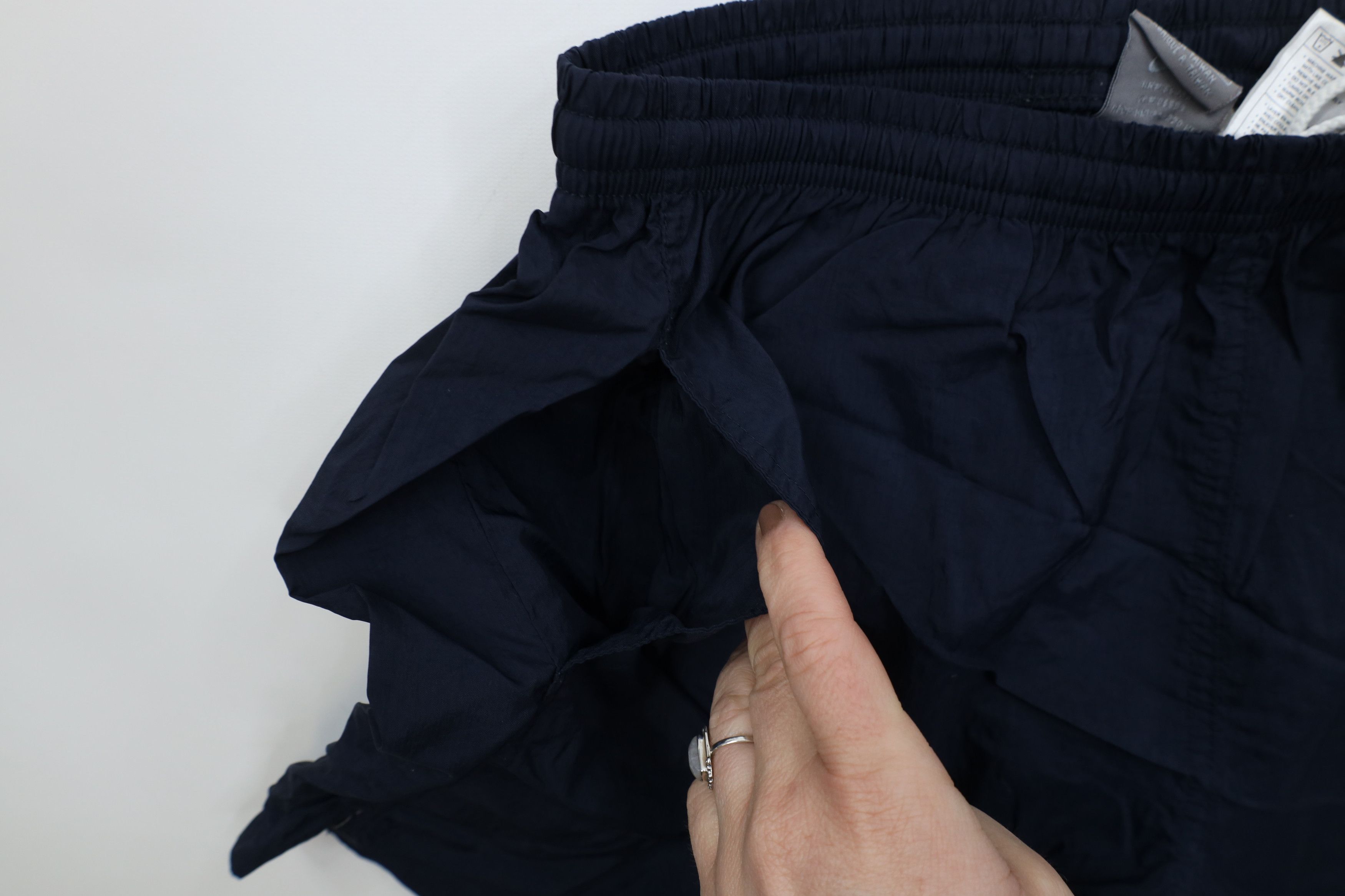 Nike Vintage Nike Mini Swoosh Running Soccer Shorts Nylon Blue Size US 34 / EU 50 - 6 Thumbnail