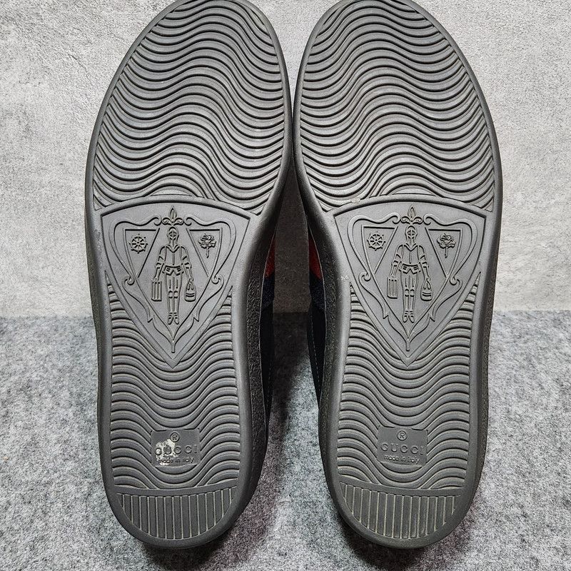 Gucci Gucci Ace Bee Embroidered Casual Sneakers - Size US 8.5 / EU 41-42 - 1 Thumbnail