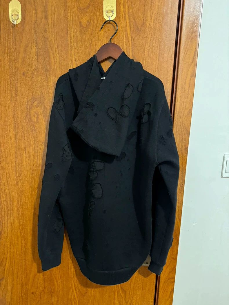 Givenchy Givenchy Ripped Hoodie 2505-Nextarrow Size US S / EU 44-46 / 1 - 2 Thumbnail