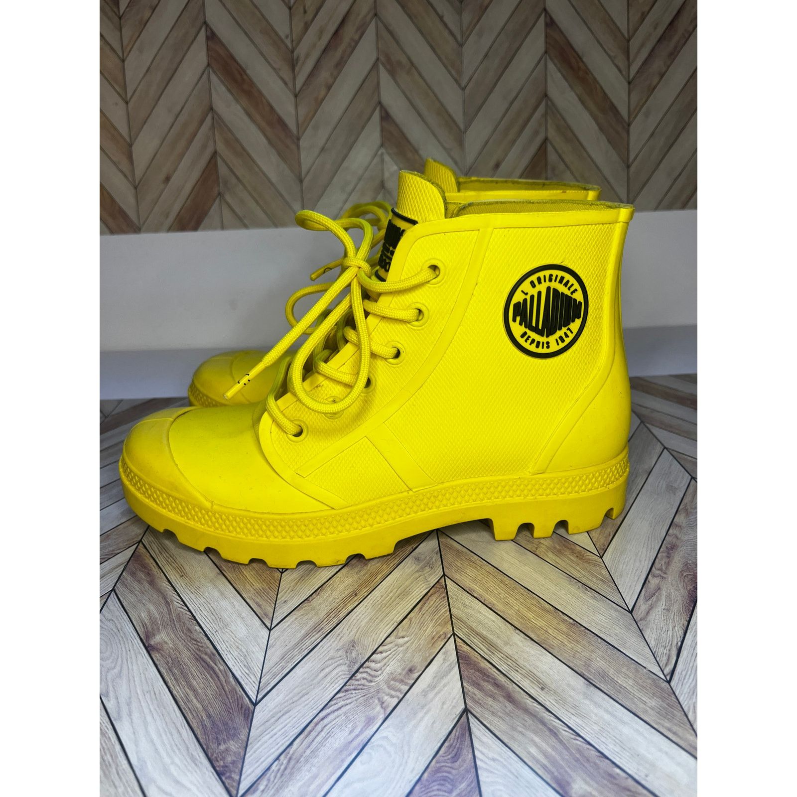 Palladium Palladium Pampa Smiley Rain Boots Waterproof Yellow Unisex Size US 6 / IT 36 - 3 Thumbnail