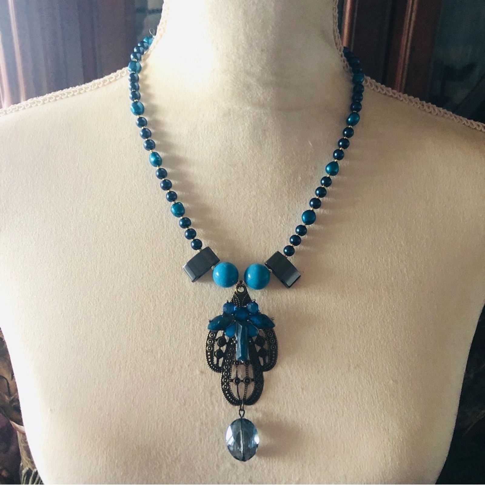Handmade Handcrafted repurpose peacock freshwater Pearl necklace Size ONE SIZE - 2 Thumbnail