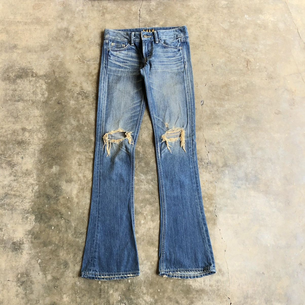 Japanese Brand 🇯🇵 2000s SLY Japan Ripped Bootcut Denim Jeans Pants Blue Wash Size US 26 / EU 42 - 1 Thumbnail