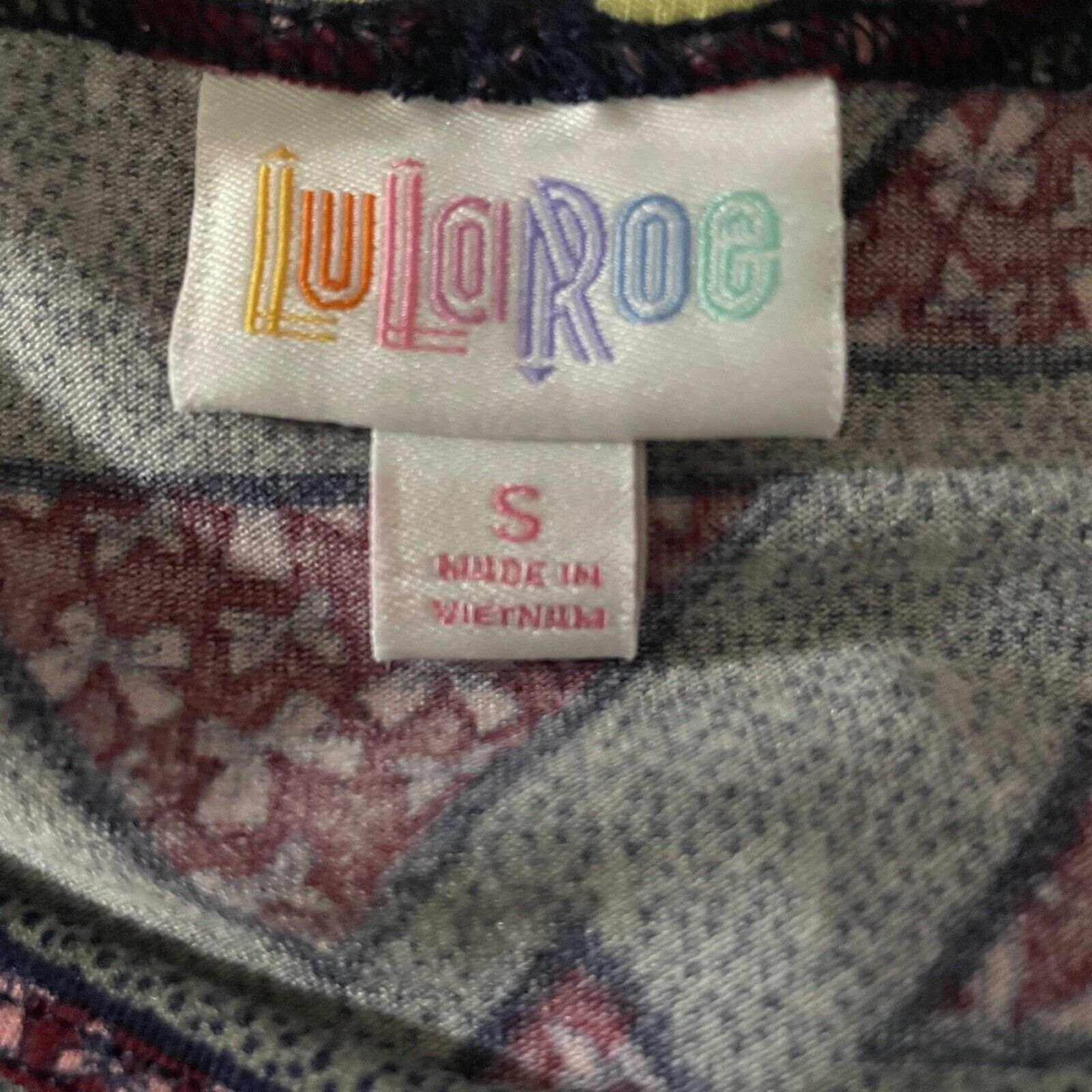 Disney LuLaRoe Disney Oversized Irma Short Sleeve Minnie Mouse Tee Size S / US 4 / IT 40 - 3 Thumbnail