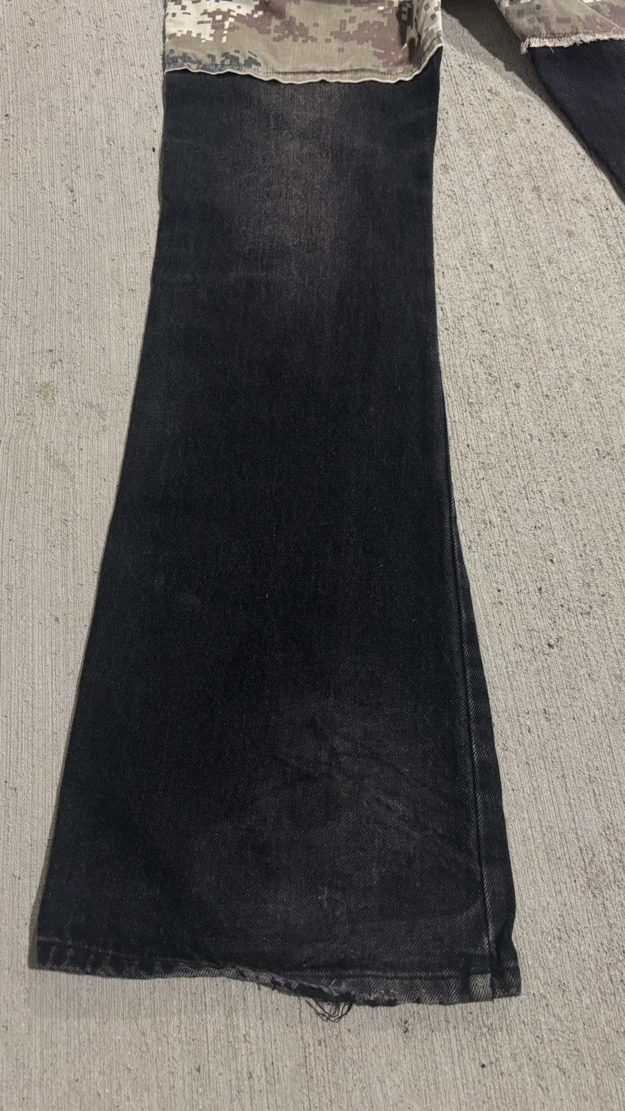 Other Nothing Into Something Digital Camo Denim Size US 34 / EU 50 - 13 Thumbnail