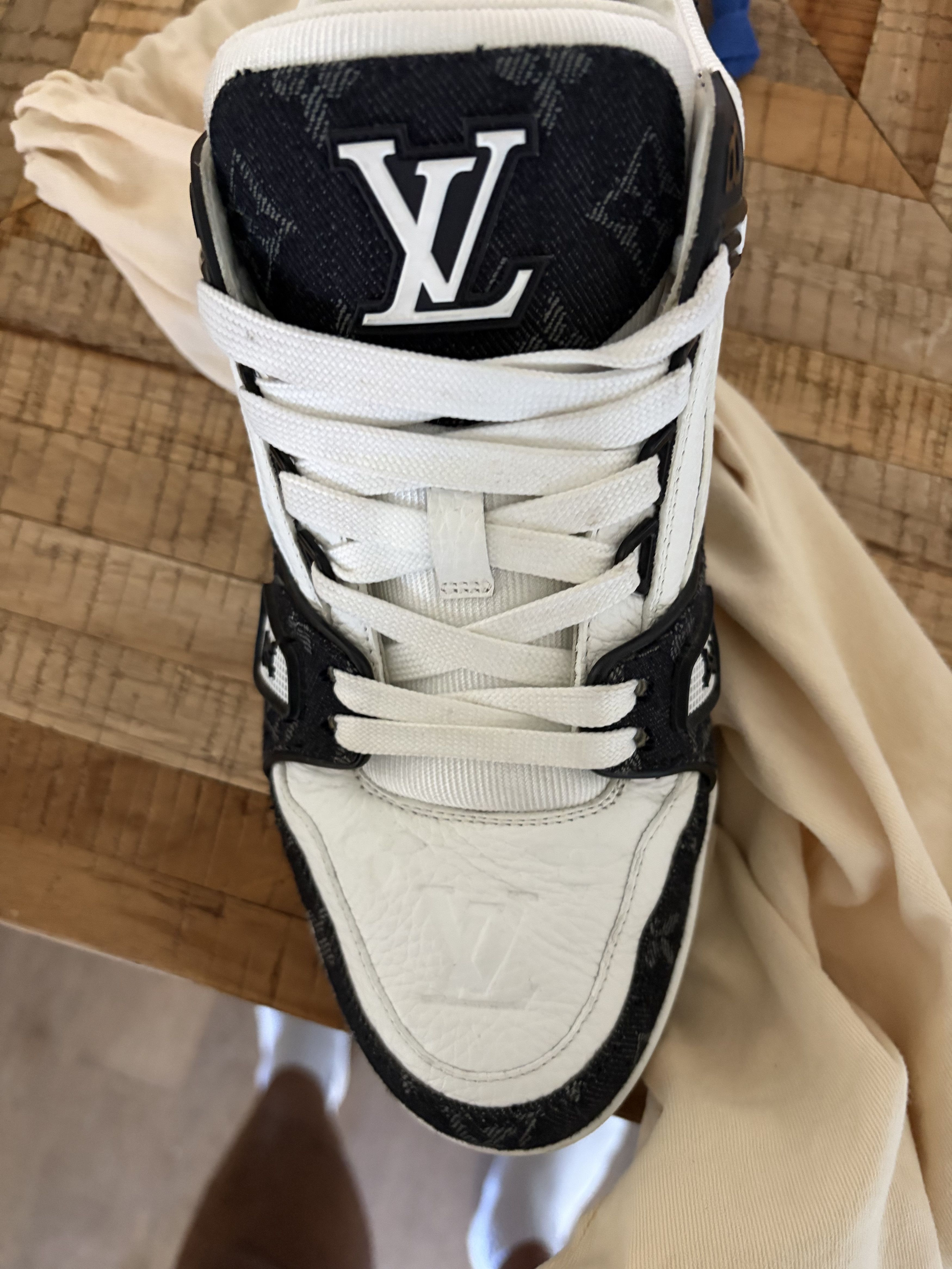 Louis Vuitton Louis Vuitton Trainer sneakers black Size US 7 / EU 40 - 9 Thumbnail