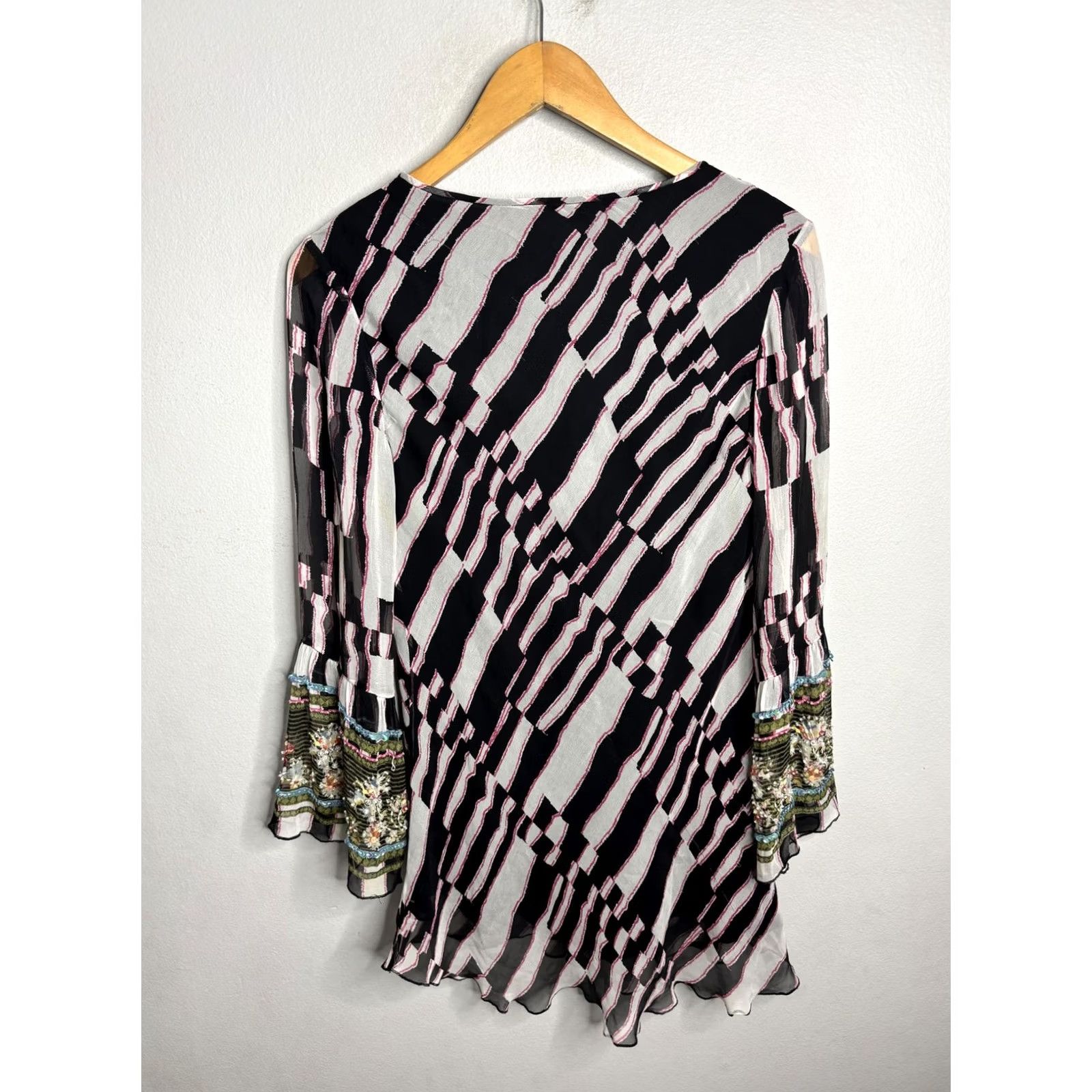 Diane von Furstenberg Diane von Furstenberg Blouse Womens Embroidered Sheer Boho Top Medium Size S / US 4 / IT 40 - 6 Thumbnail