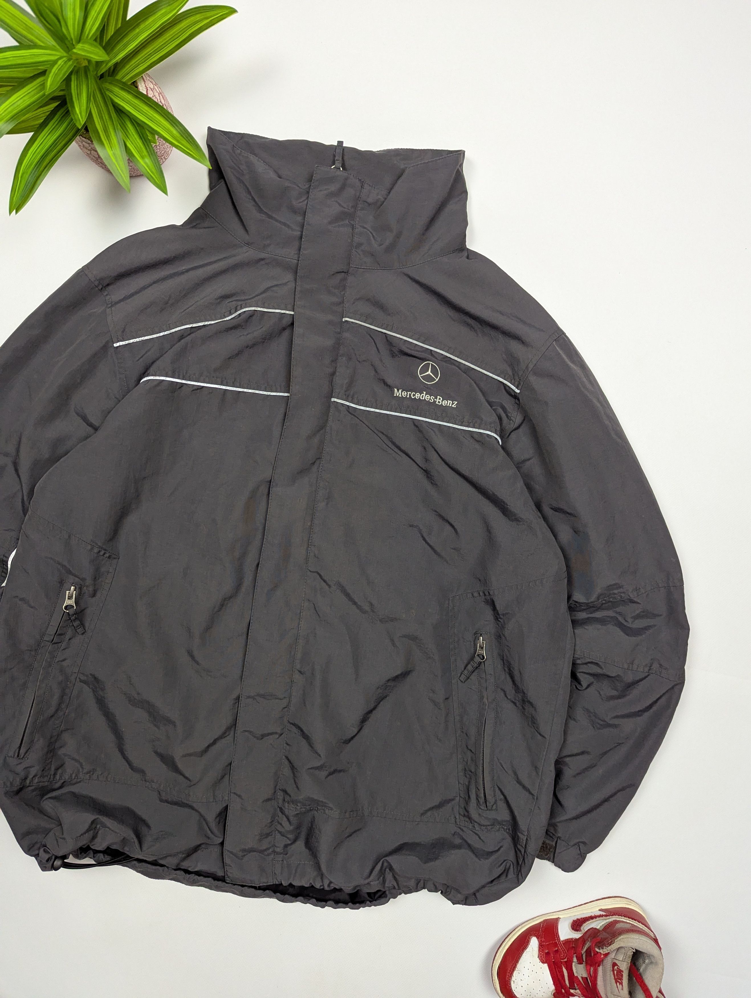 Mercedes-Benz Mercedes-Benz Vintage Reflective Jacket XL/XXL Gray Size US XL / EU 56 / 4 - 3 Thumbnail