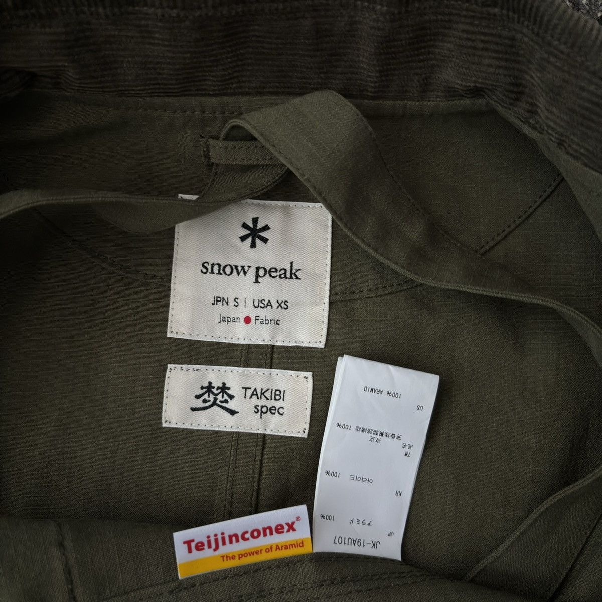 Snow Peak Takibi jacket olive khaki chore work coverall Barbour waxed Size US S / EU 44-46 / 1 - 5 Thumbnail