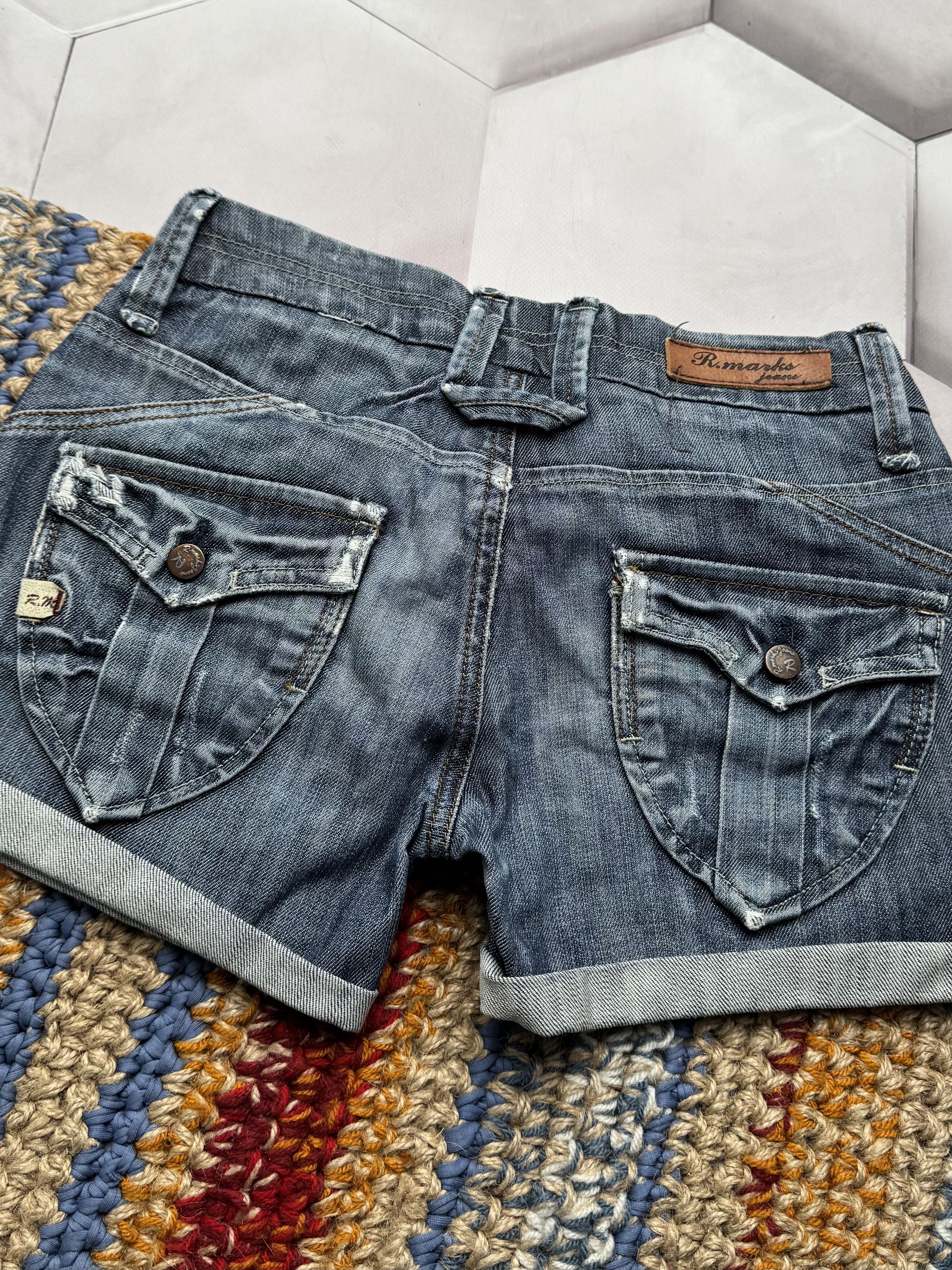 Vintage Vintage Denim Shorts Low Rise Cuffed Y2K Womens (E4) Size 25" / US 0 / IT 36 - 7 Thumbnail