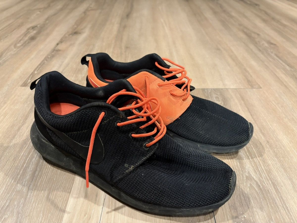 Nike Nike Roshe Run Black Orange Men’s Size 10.5 Sneakers Size US 10.5 / EU 43-44 - 1 Thumbnail
