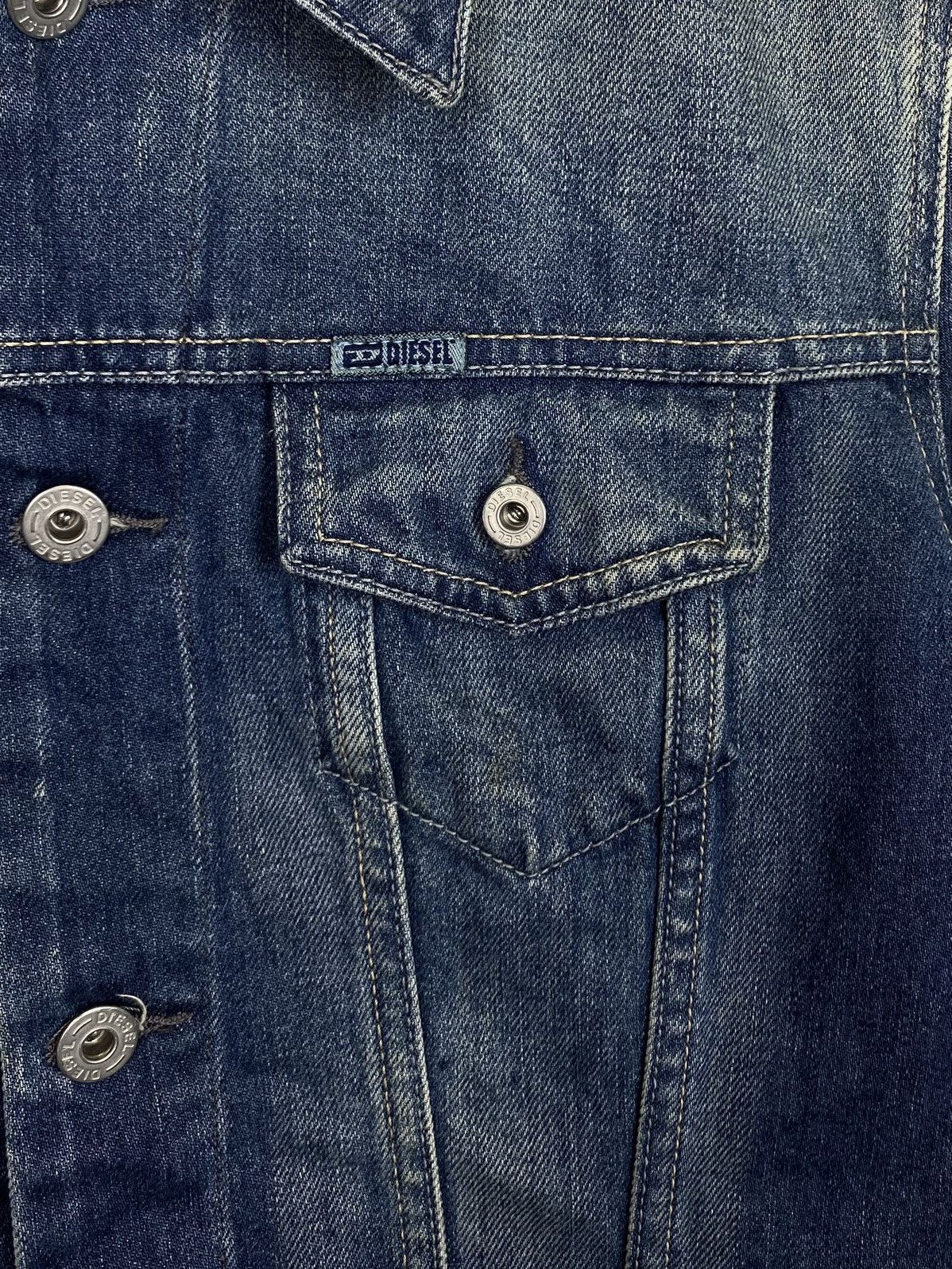 Diesel Vintage Diesel Y2K Denim Jacket Jeans Streetwear Blue 90’s Size L / US 10 / IT 46 - 4 Thumbnail