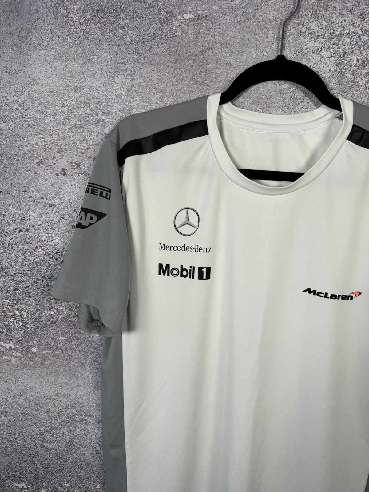 Formula 1 × Malcolm McLaren × Mercedes-Benz McLaren Mercedes-Benz Racing F-1 Team Official Product Size US L / EU 52-54 / 3 - 3 Thumbnail