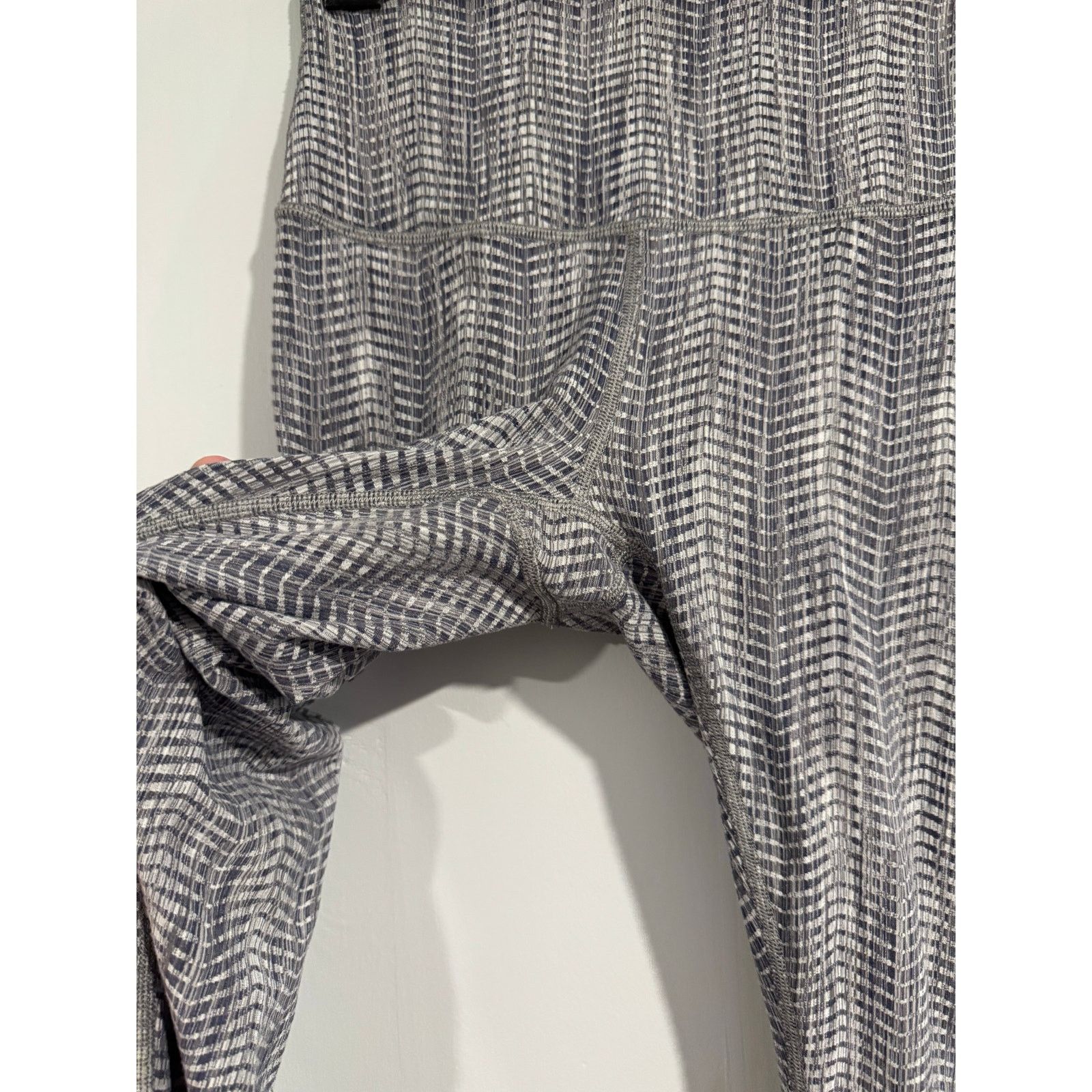 Lululemon Lululemon Wunder Under Luon Arrow Jacquard Women's Size 4 Size 27" / US 4 / IT 40 - 4 Thumbnail