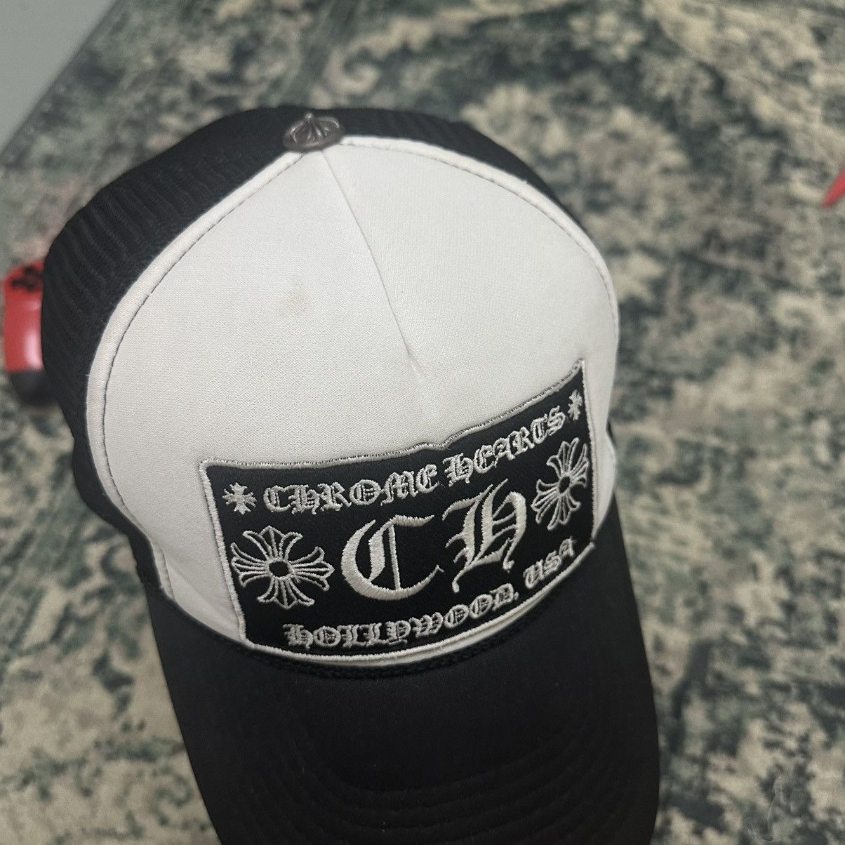 Chrome Hearts OG VINTAGE CHROME HEARTS TRUCKER HAT 🥷🏻 Size ONE SIZE - 4 Thumbnail