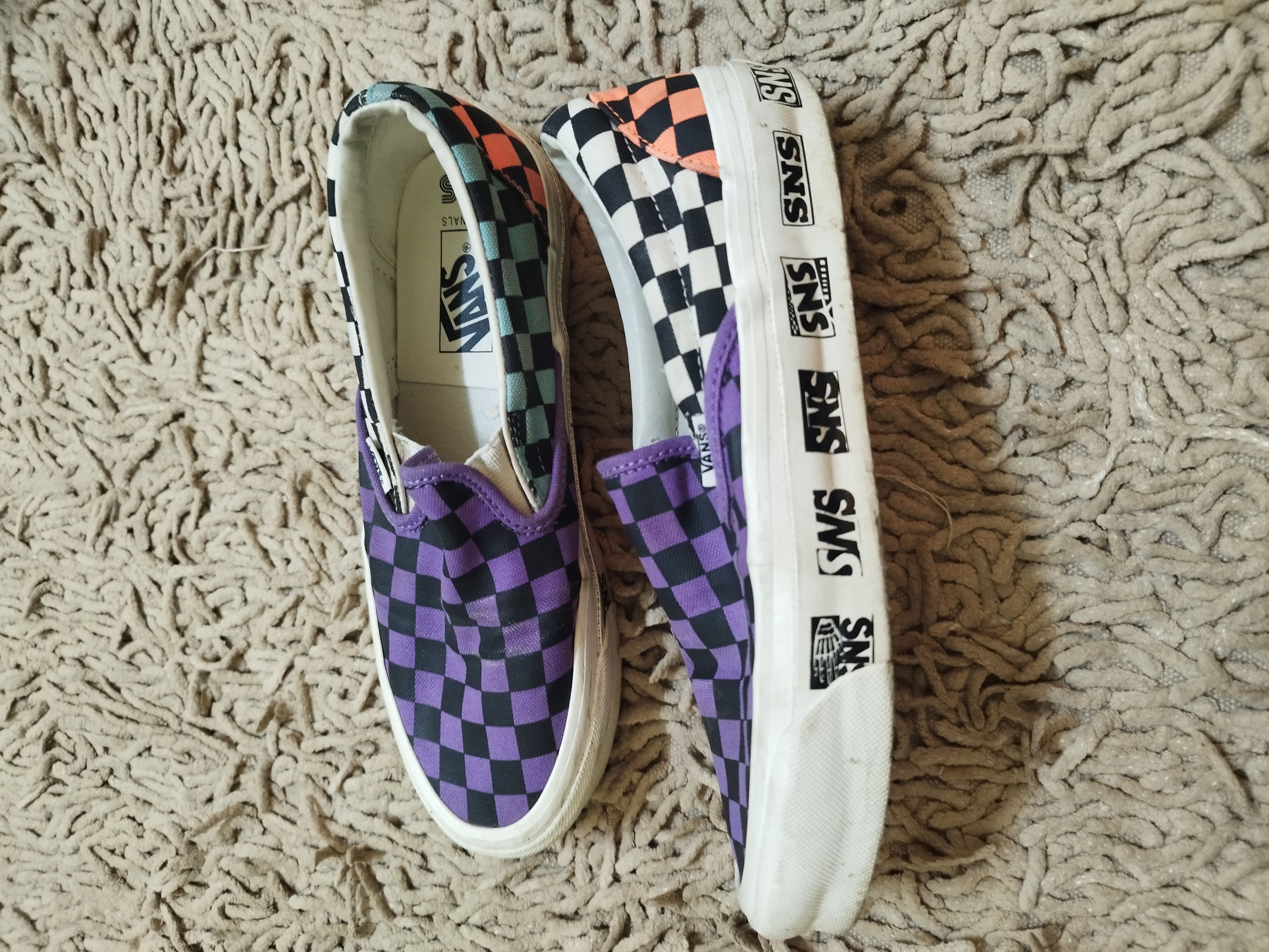 Sneakersnstuff × Vans Sneakersnstuff x Vans Slip-On LX 'Venice Beach'(SAMPLE) Size US 6 / EU 39 - 4 Thumbnail