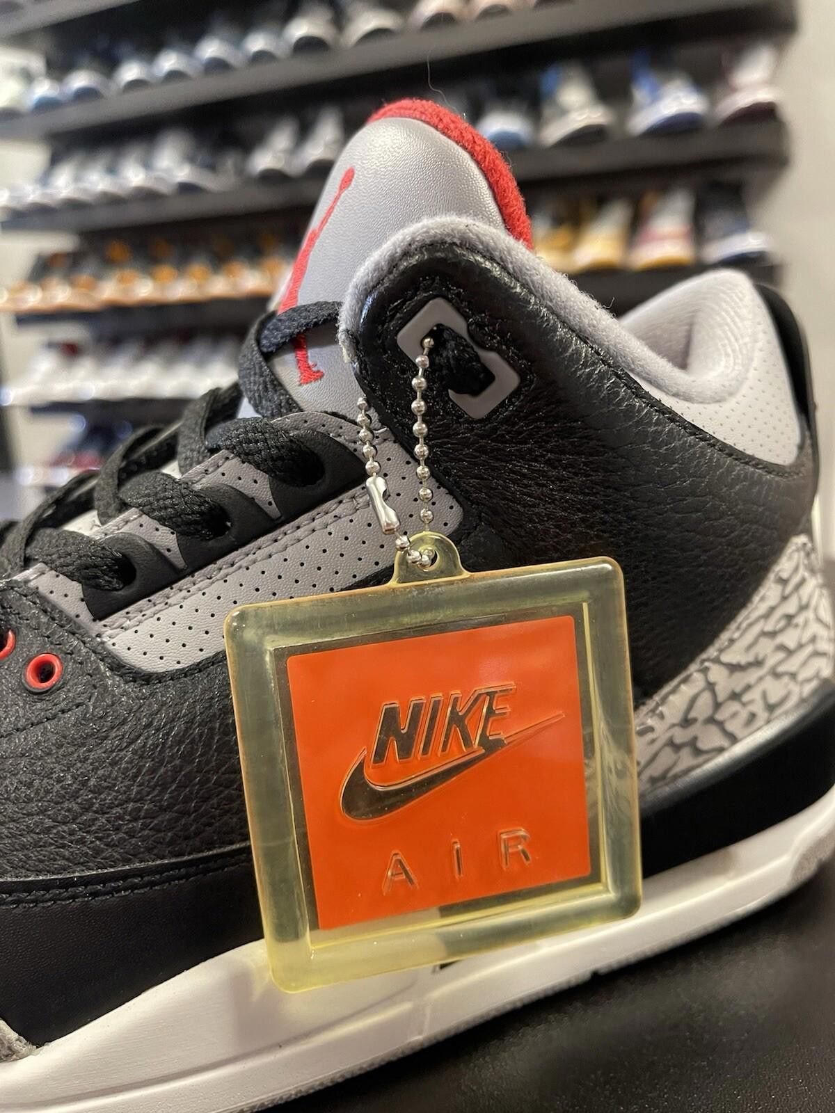 Jordan Brand Size 9.5 - Jordan 3 Retro OG Mid Black Cement Very Clean! Size US 9.5 / EU 42-43 - 8 Thumbnail