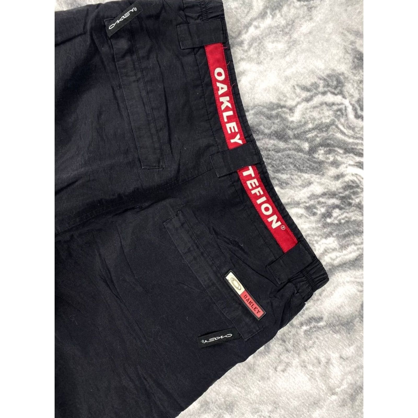 Oakley VINTAGE Oakley Nylon Outdoor Pants Track Pants 90s Men XL Black Size US 36 / EU 52 - 4 Thumbnail