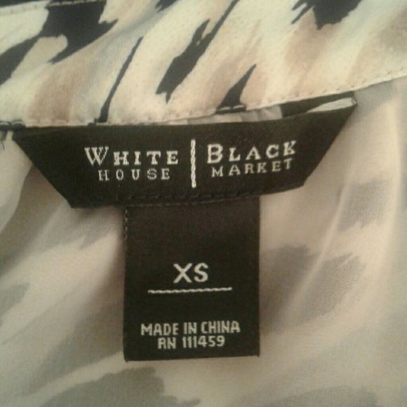 White House Black Market WHBM XS Blouse Leopard Print Sleeveless Ruffled Neckline Smo Size XS / US 0-2 / IT 36-38 - 8 Thumbnail