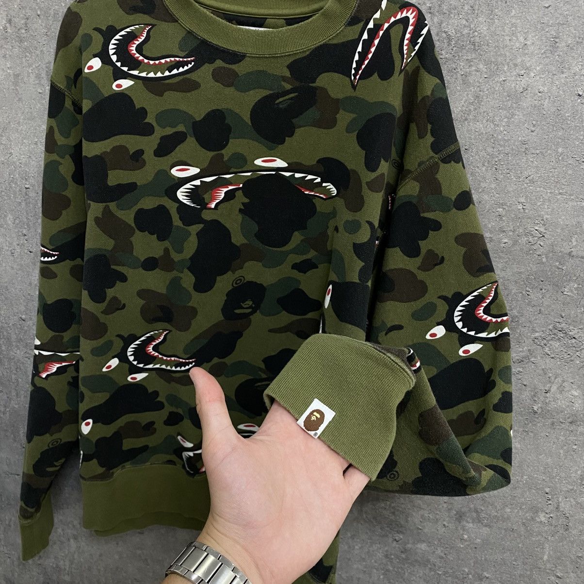 Bape Bathing Ape Sweatshirt BAPE Camo Crewneck Sweater Size US M / EU 48-50 / 2 - 5 Thumbnail