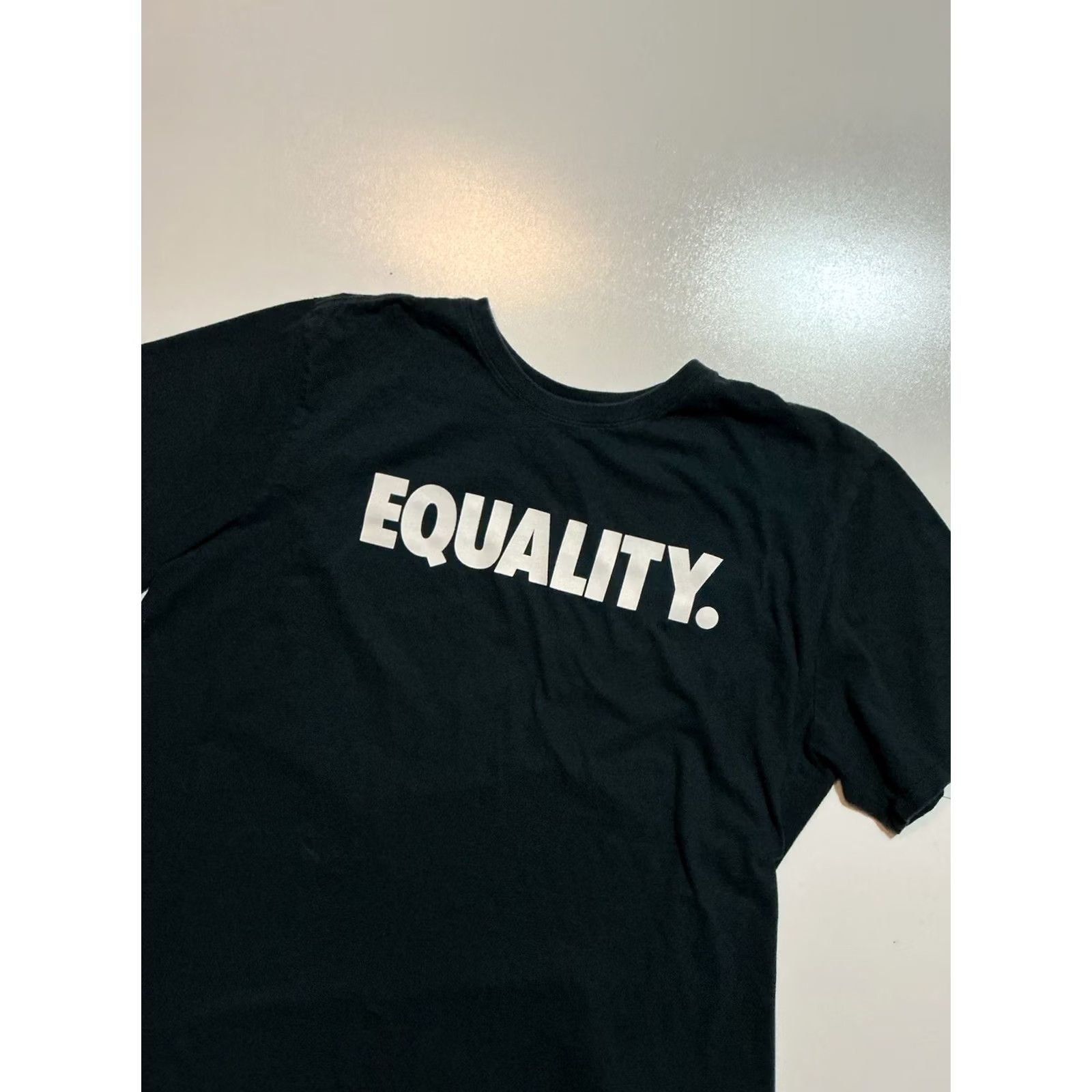 Nike Nike Athletic Cut Equality Graphic Black Short Sleeve Crewneck T-Shirt XL Mens Shirt Size US XL / EU 56 / 4 - 3 Thumbnail