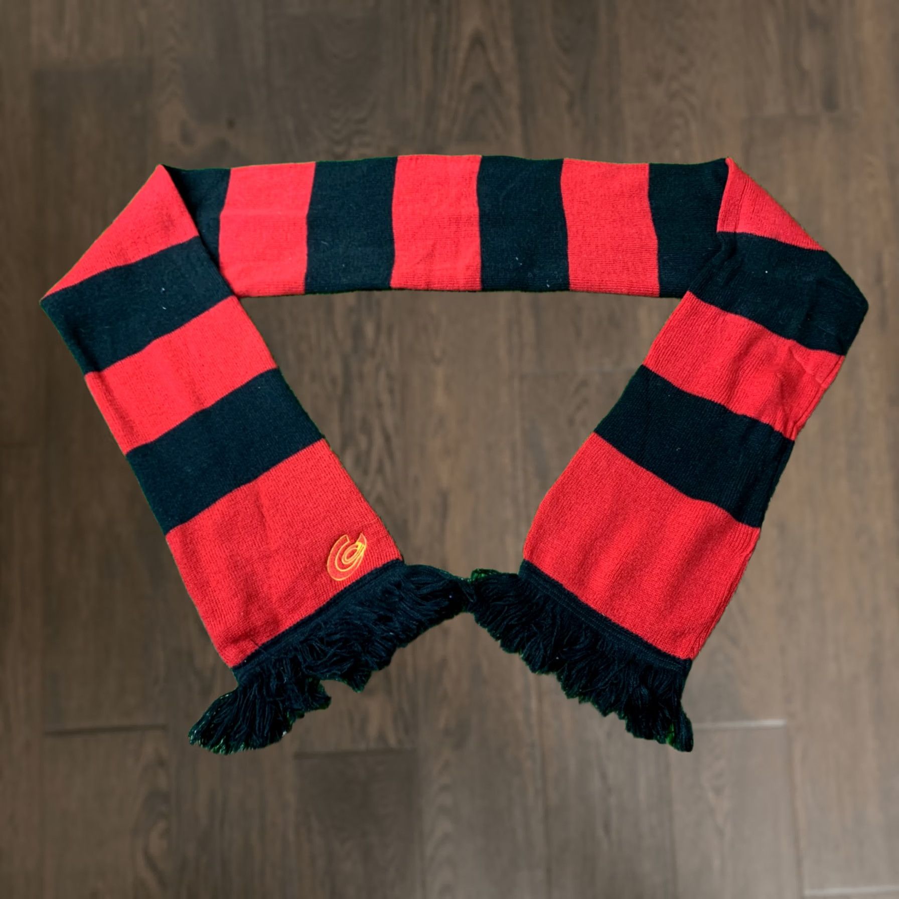 Vintage Beechfield Scarf One Size Red and Black Casual Solid Pattern Mens Size ONE SIZE - 1 Thumbnail