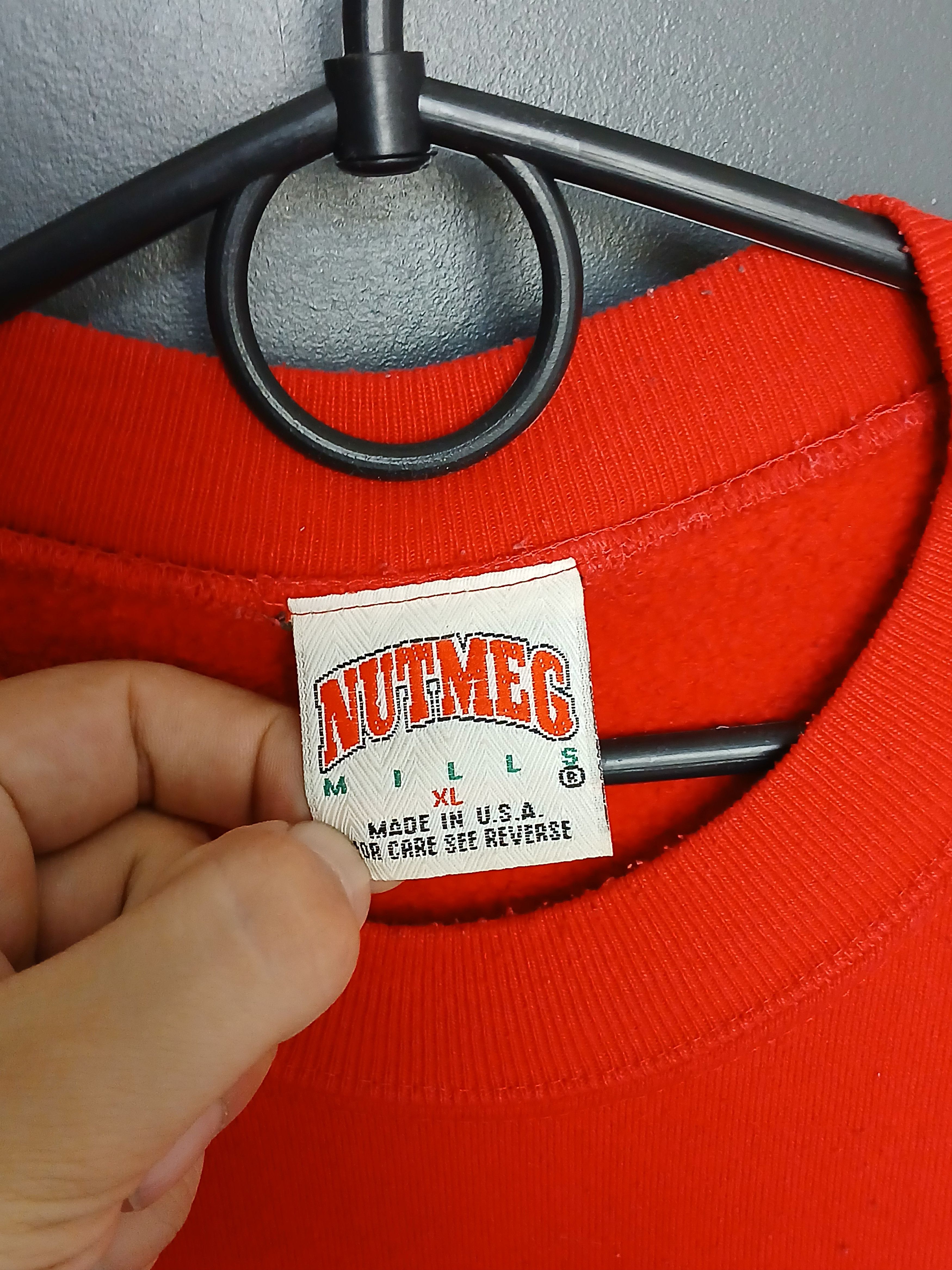 NBA × Nutmeg × Vintage Vintage Nutmeg NBA Chicago Bulls Basketball Sweatshirt Size US XL / EU 56 / 4 - 7 Thumbnail